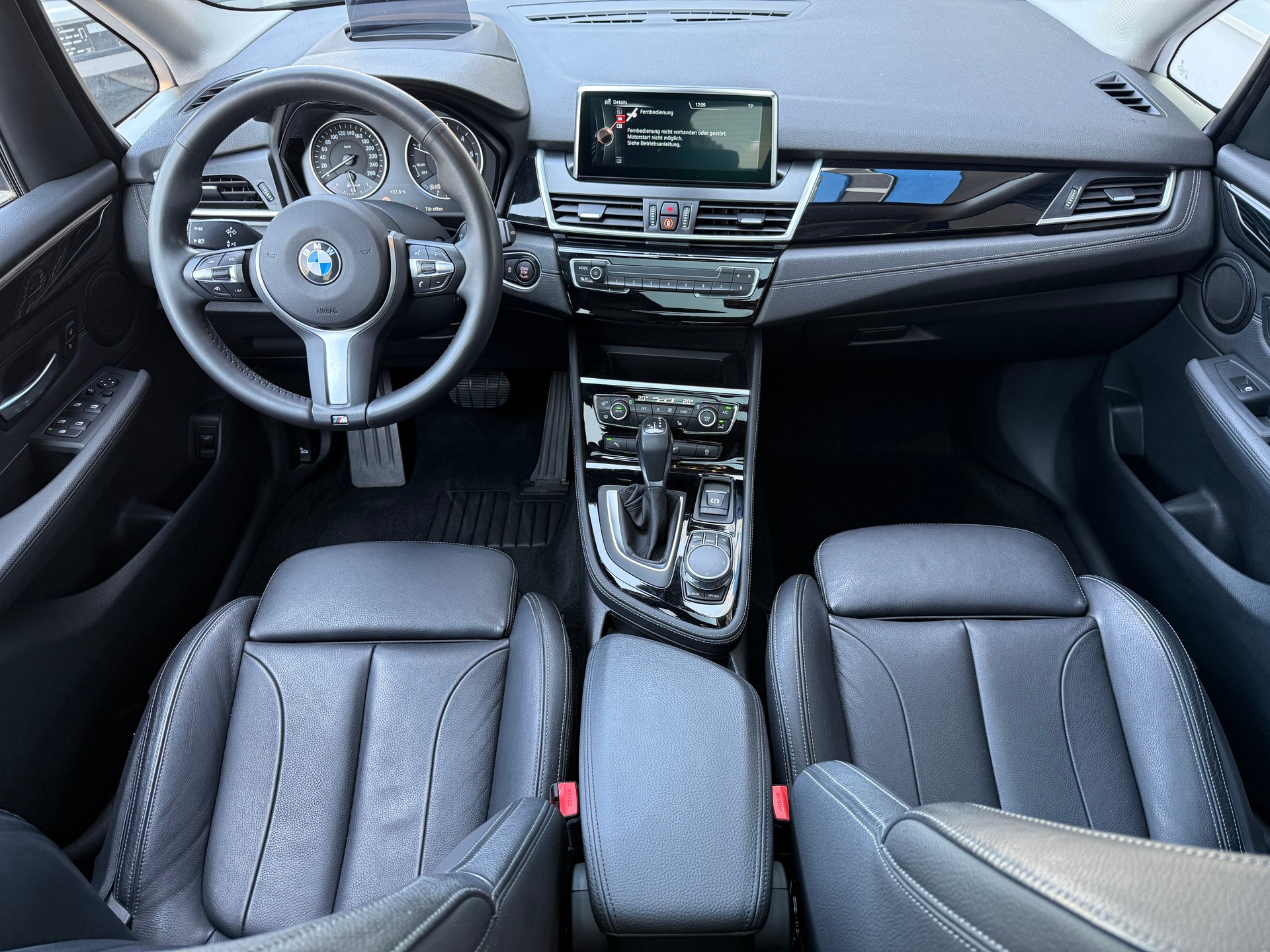 BMW 220d xDrive Active Tourer Sport Line Steptronic-image-12
