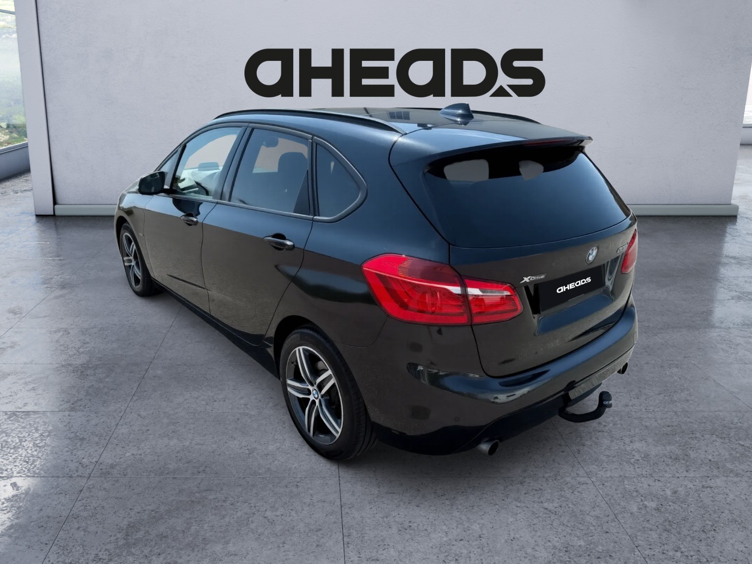 BMW 220d xDrive Active Tourer Sport Line Steptronic-image-6