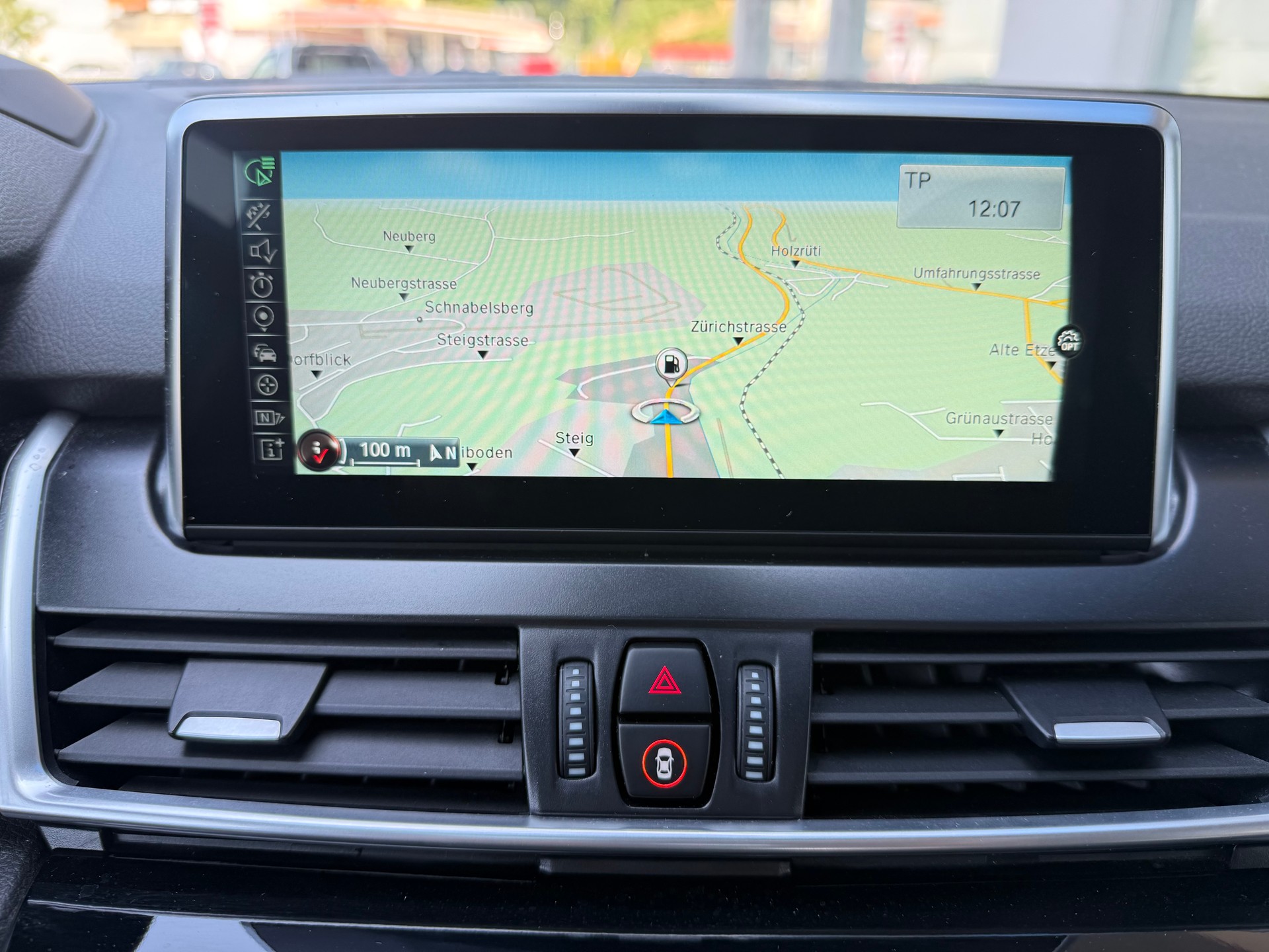 BMW 220d xDrive Active Tourer Sport Line Steptronic-image-20