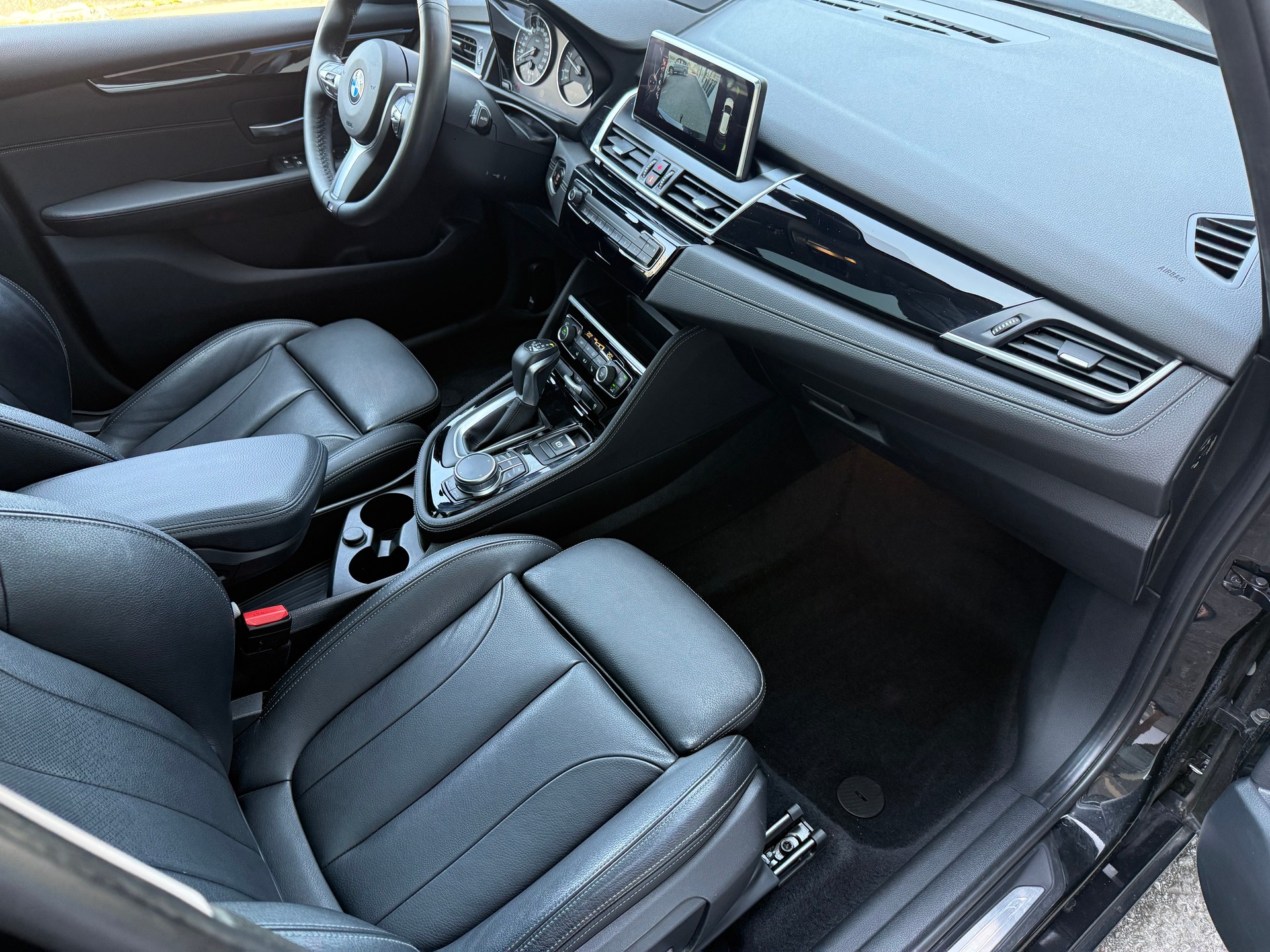 BMW 220d xDrive Active Tourer Sport Line Steptronic-image-10