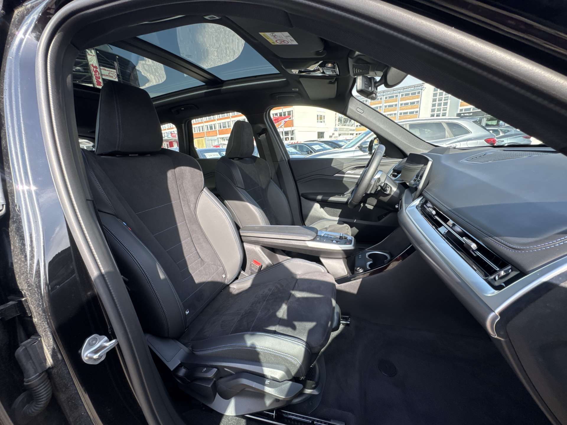BMW X1 xDrive 25e M Sport 245PS Automat-image-12