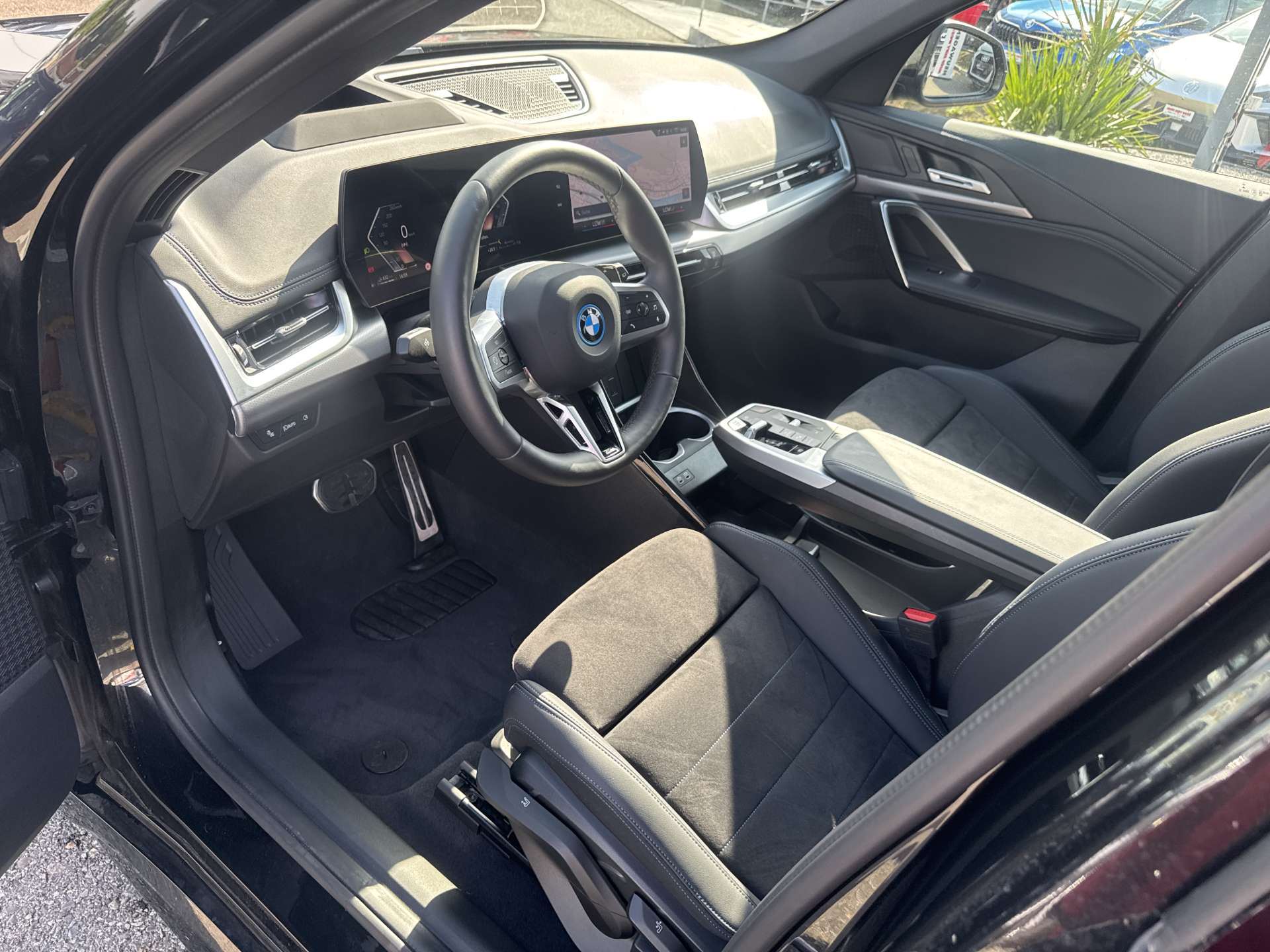 BMW X1 xDrive 25e M Sport 245PS Automat-image-5