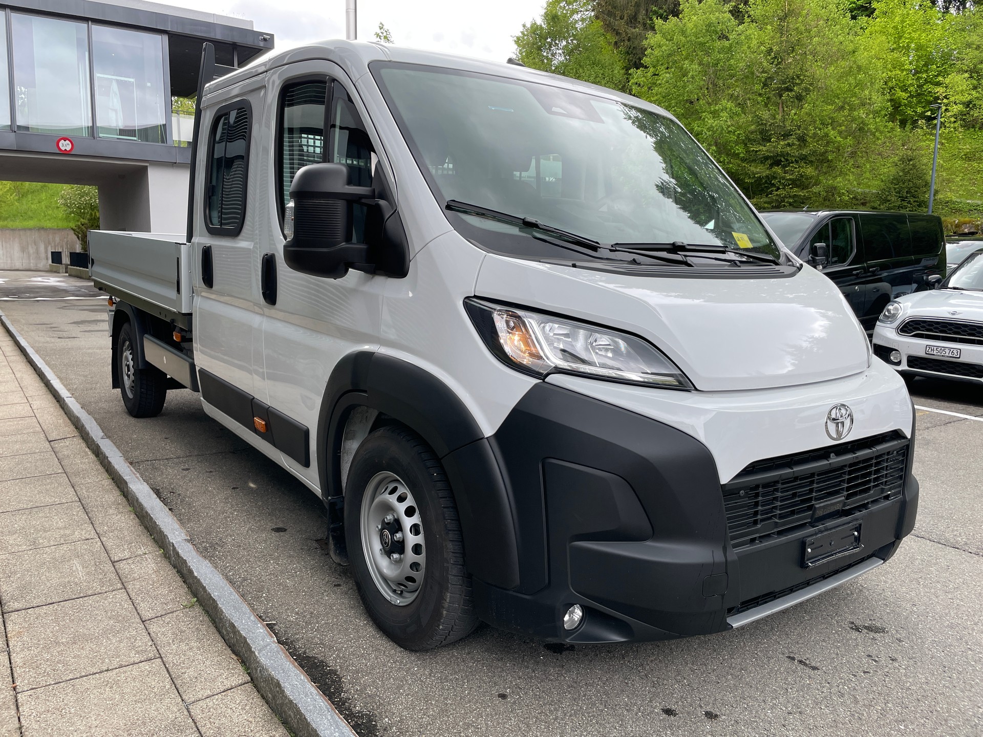 TOYOTA Proace MAX 2.2D DK Chassis HD Active 3,5t L3H1 Aut.-image-6