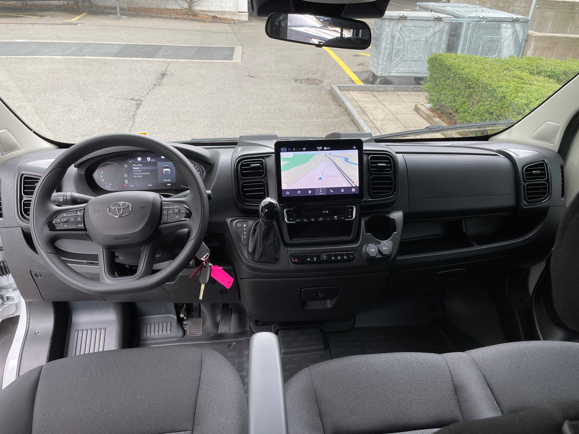 TOYOTA Proace MAX 2.2D DK Chassis HD Active 3,5t L3H1 Aut.-image-14