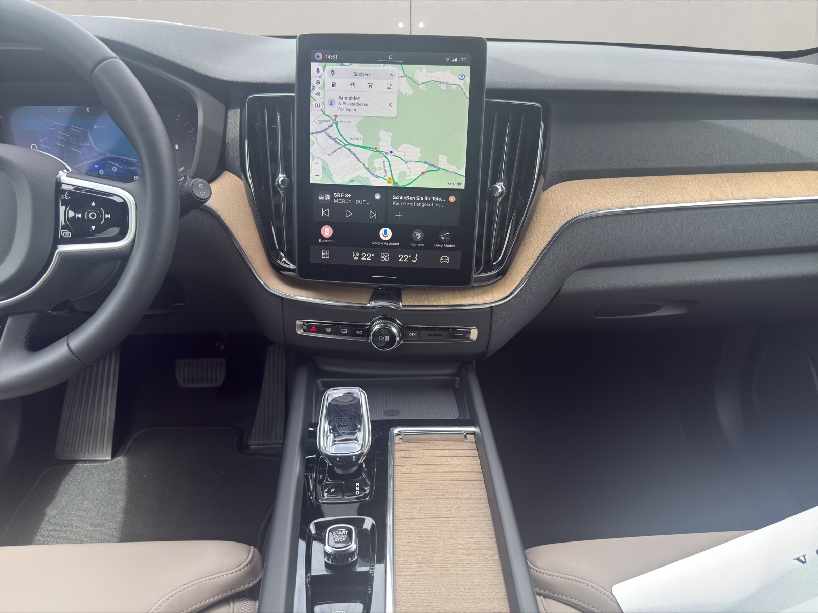 VOLVO XC60 2.0 B5 MH Plus Dark AWD-image-14