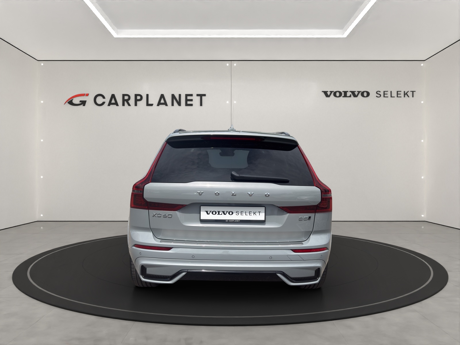 VOLVO XC60 2.0 B5 MH Plus Dark AWD-image-4
