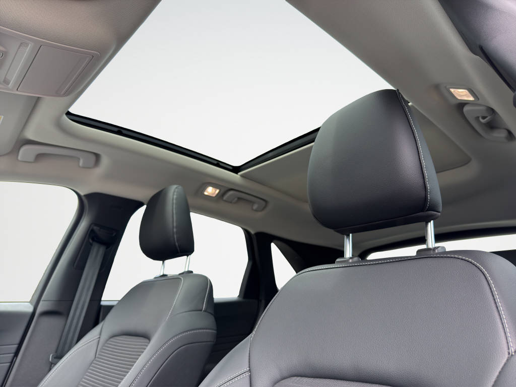 FORD Kuga 2.5 Hybrid Titanium X 4x4-image-15