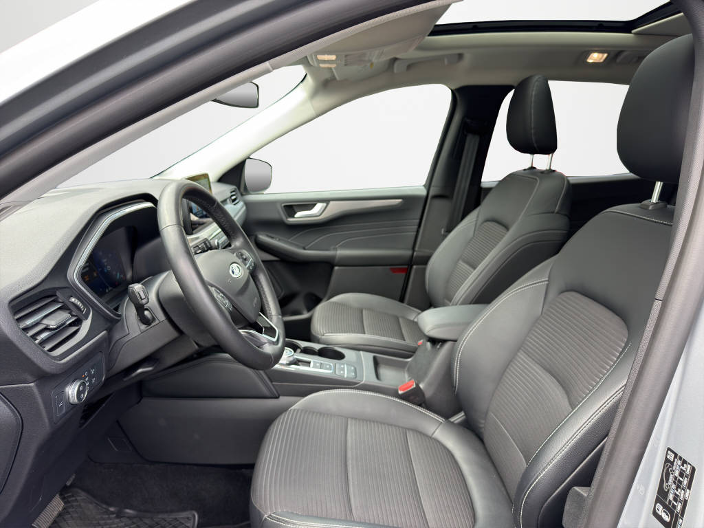 FORD Kuga 2.5 Hybrid Titanium X 4x4-image-8