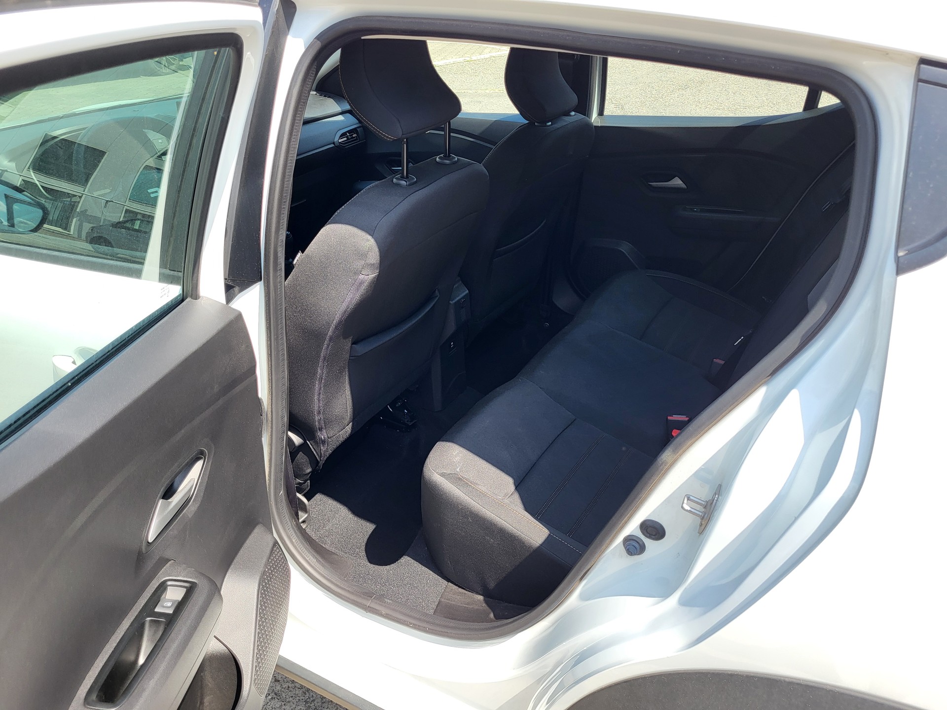 DACIA Sandero Stepway TCe 110 Extreme-image-14