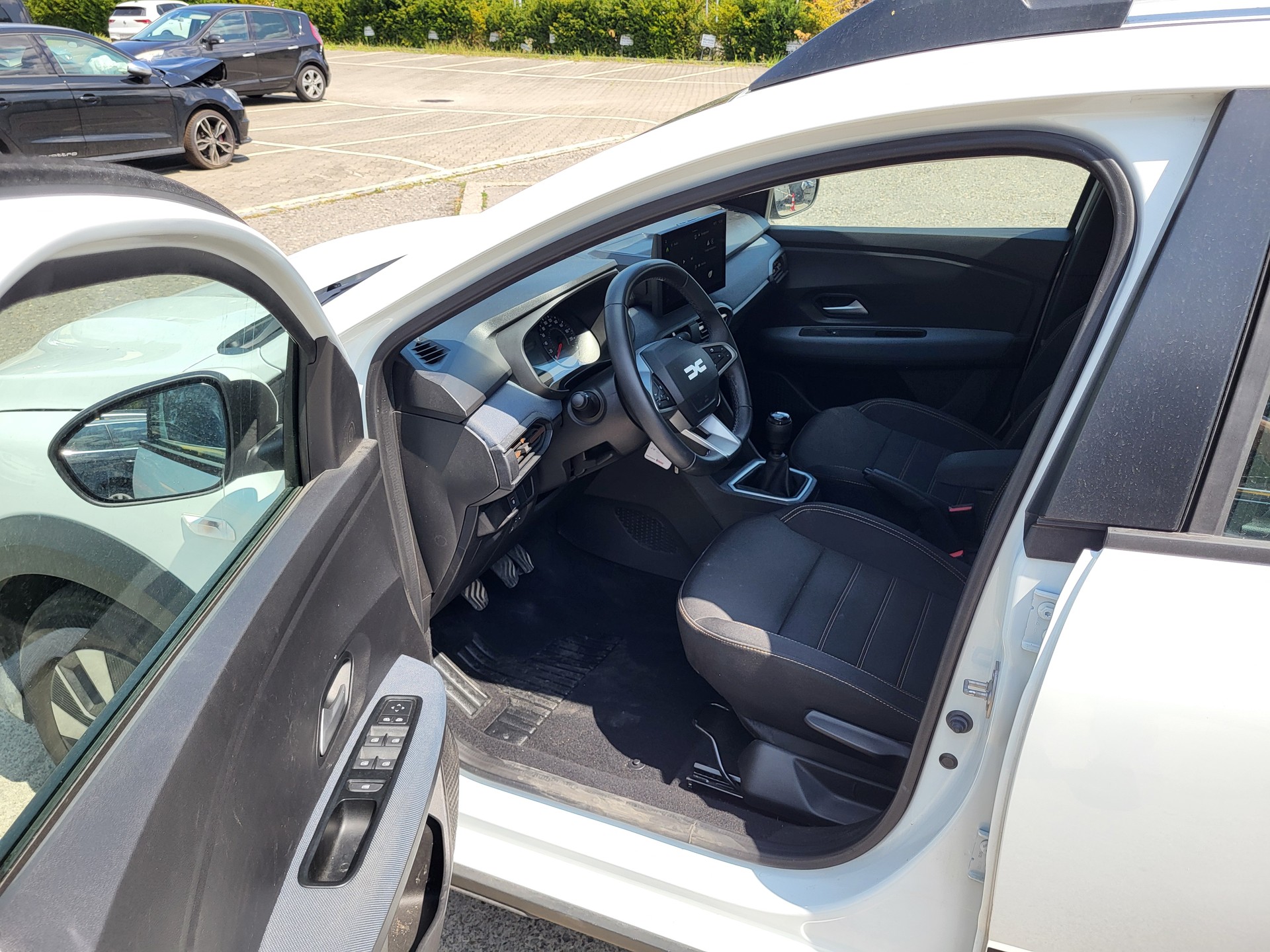 DACIA Sandero Stepway TCe 110 Extreme-image-15