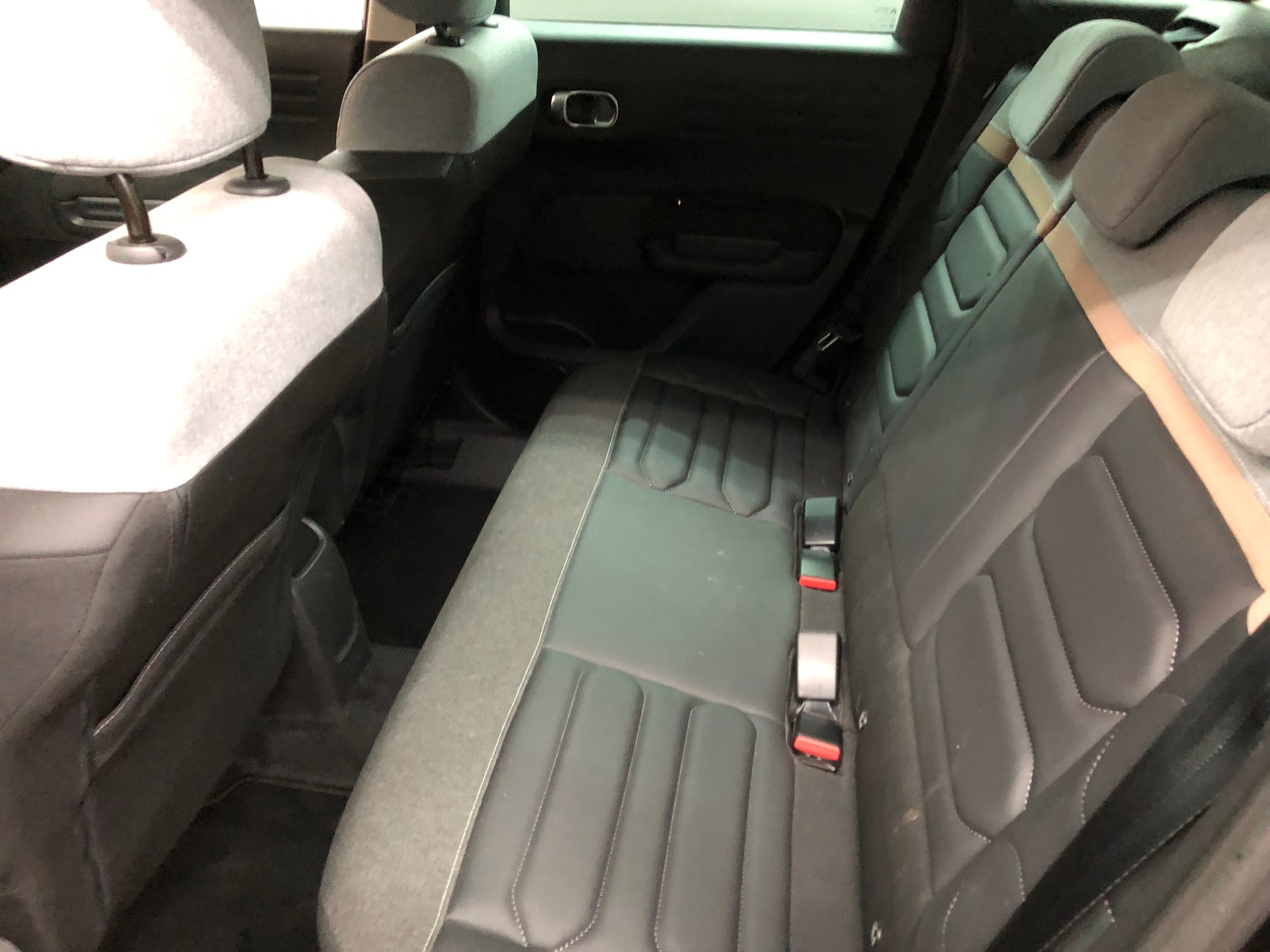 CITROEN C3 Aircross 1.2i PureTech Swiss Edition EAT6-image-6