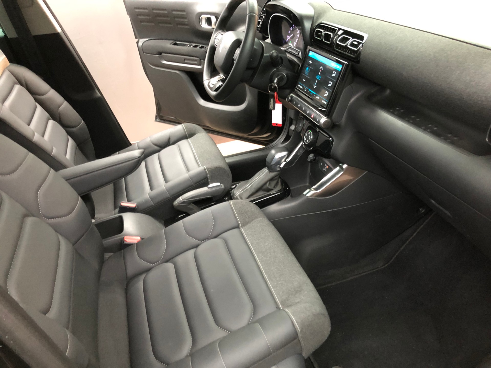 CITROEN C3 Aircross 1.2i PureTech Swiss Edition EAT6-image-9