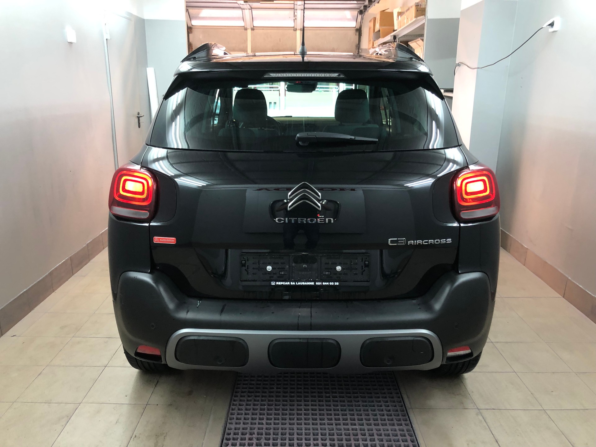 CITROEN C3 Aircross 1.2i PureTech Swiss Edition EAT6-image-3