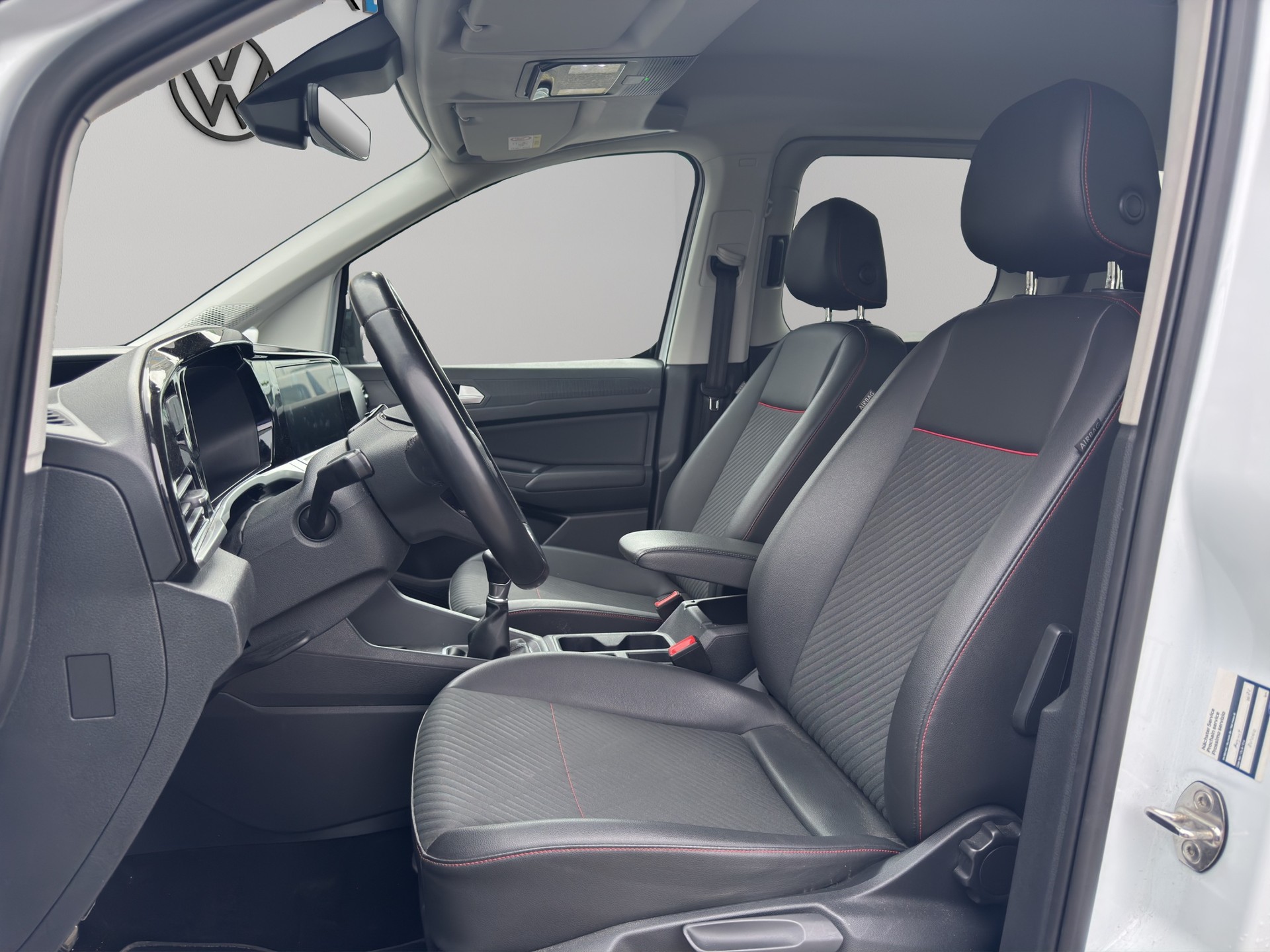 FORD Tourneo Connect 2.0 EcoBlue AWD Trend-image-8
