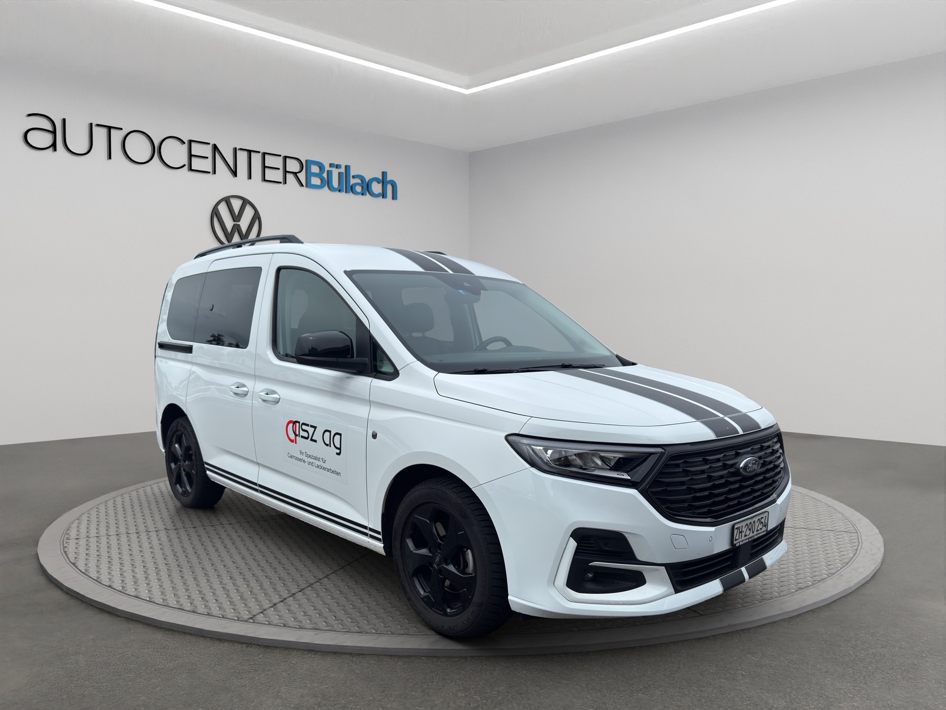 FORD Tourneo Connect 2.0 EcoBlue AWD Trend-image-2
