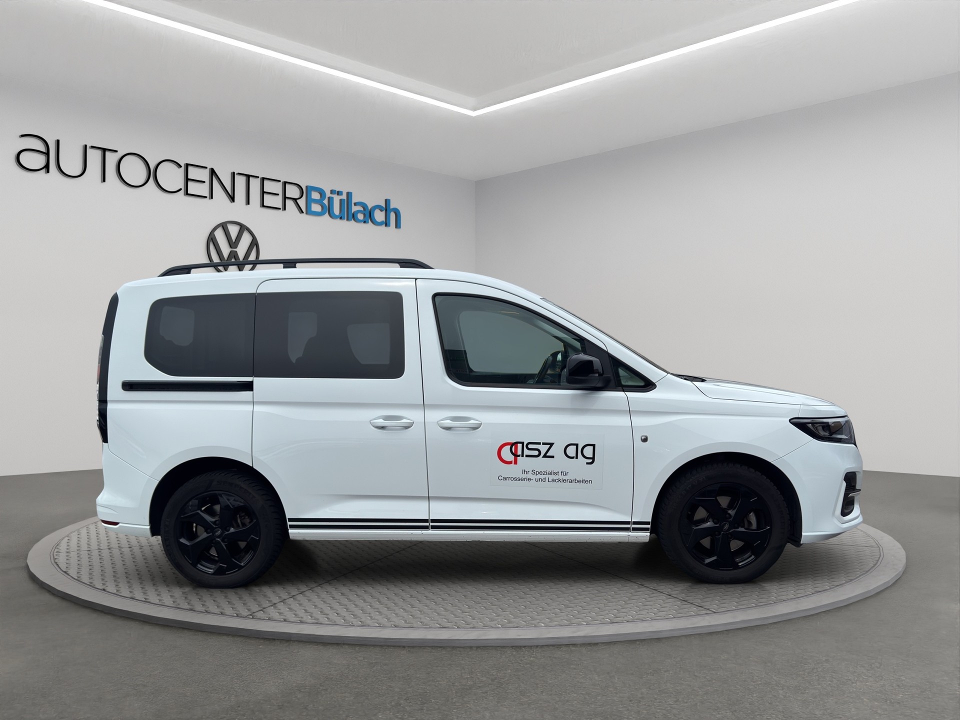 FORD Tourneo Connect 2.0 EcoBlue AWD Trend-image-3