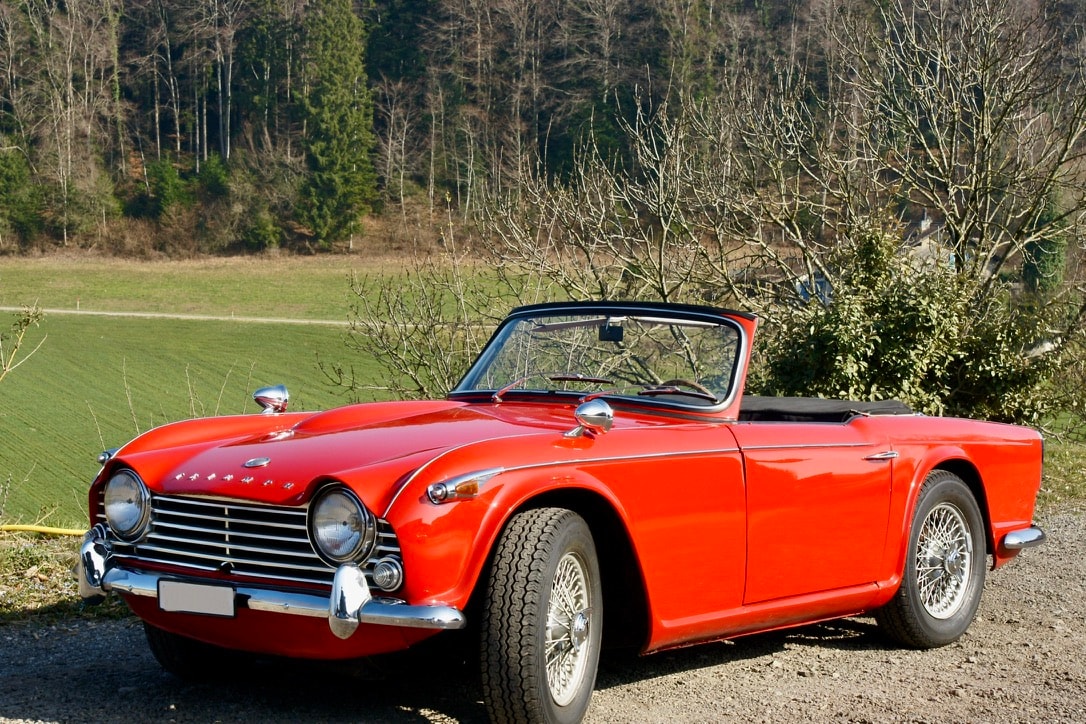 TRIUMPH TR4A IRS-image-0