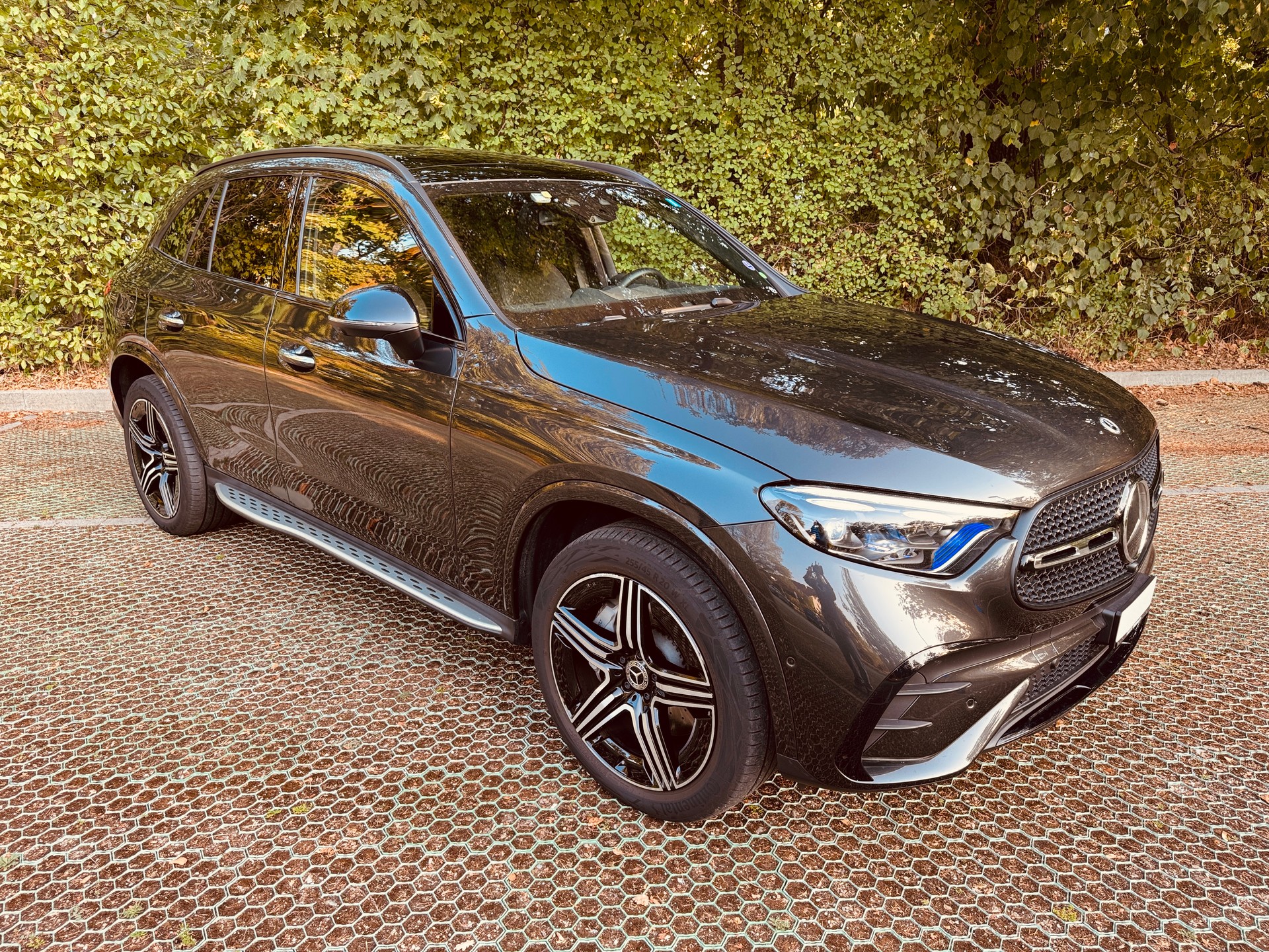 MERCEDES-BENZ GLC 300 e 4Matic EQ Star 9G-Tronic-image-4
