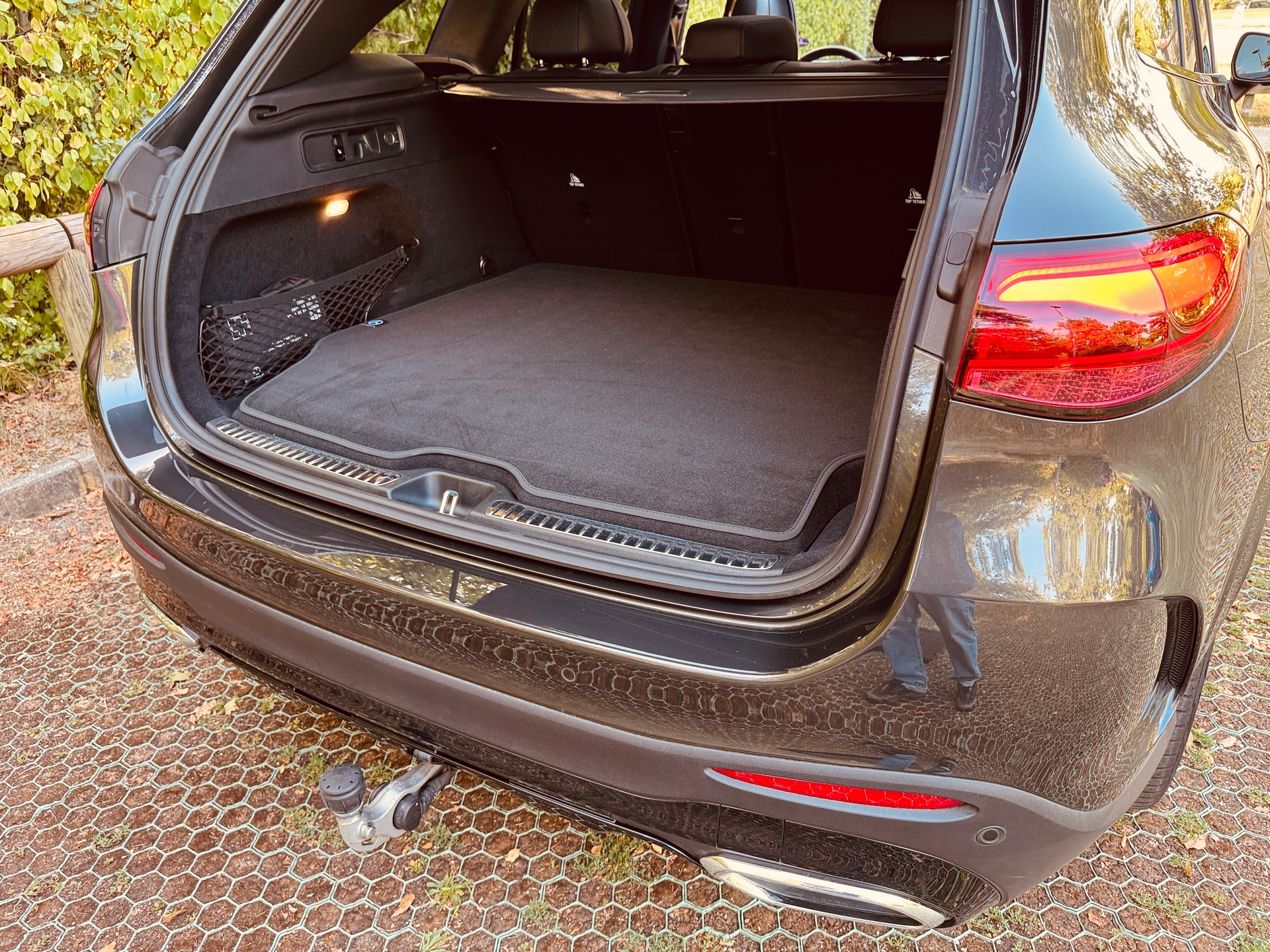 MERCEDES-BENZ GLC 300 e 4Matic EQ Star 9G-Tronic-image-14