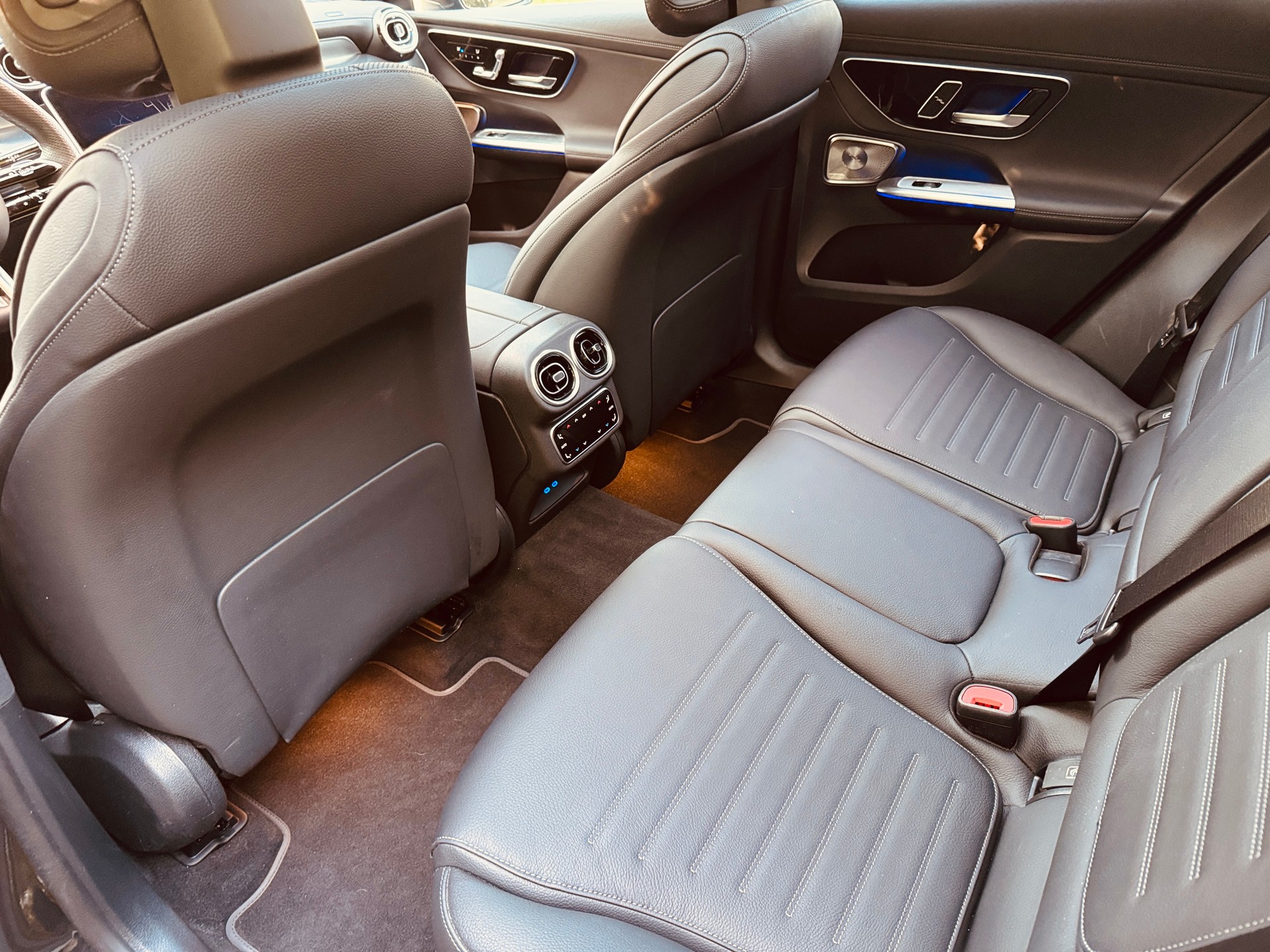 MERCEDES-BENZ GLC 300 e 4Matic EQ Star 9G-Tronic-image-15
