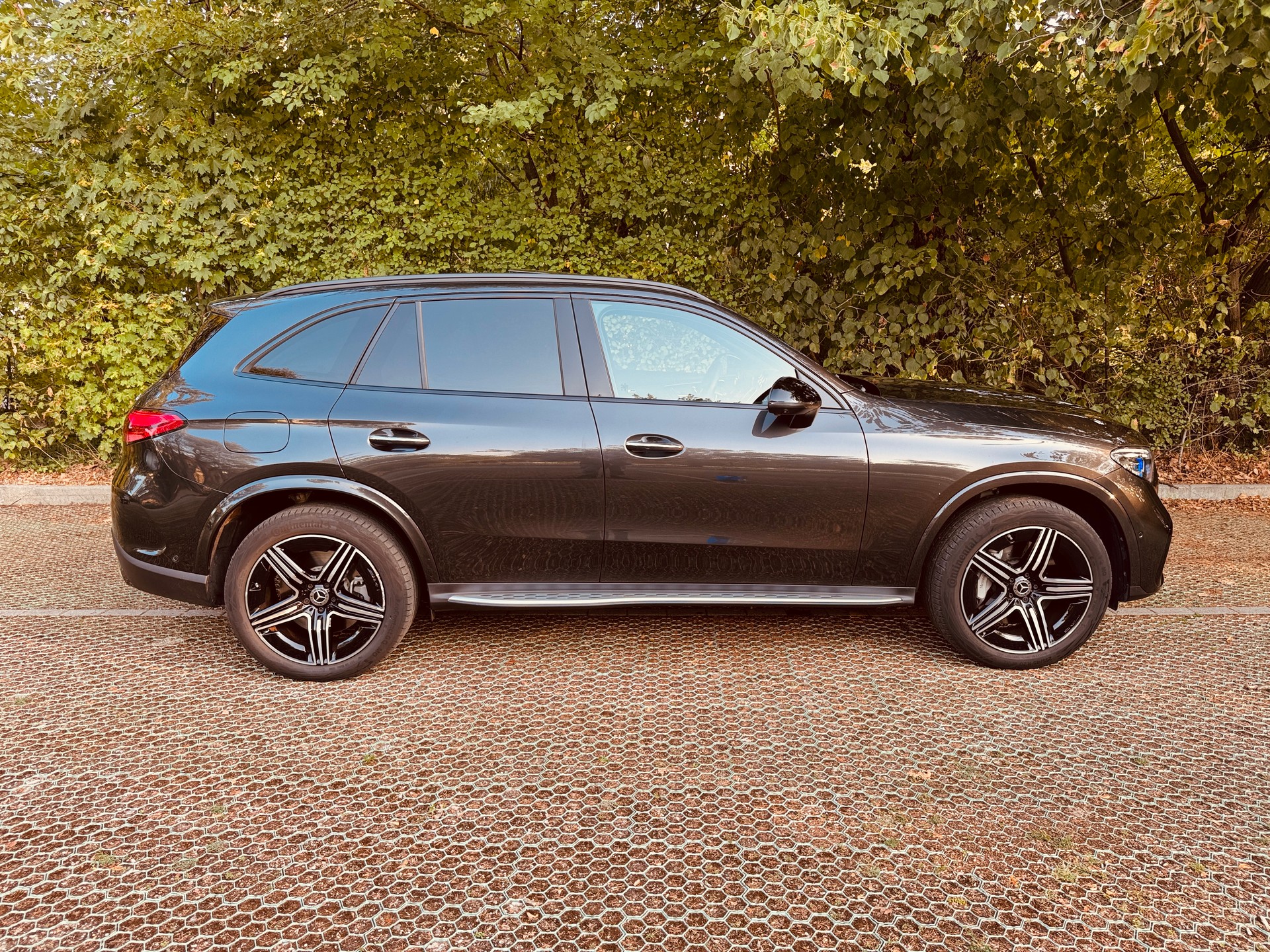 MERCEDES-BENZ GLC 300 e 4Matic EQ Star 9G-Tronic-image-7