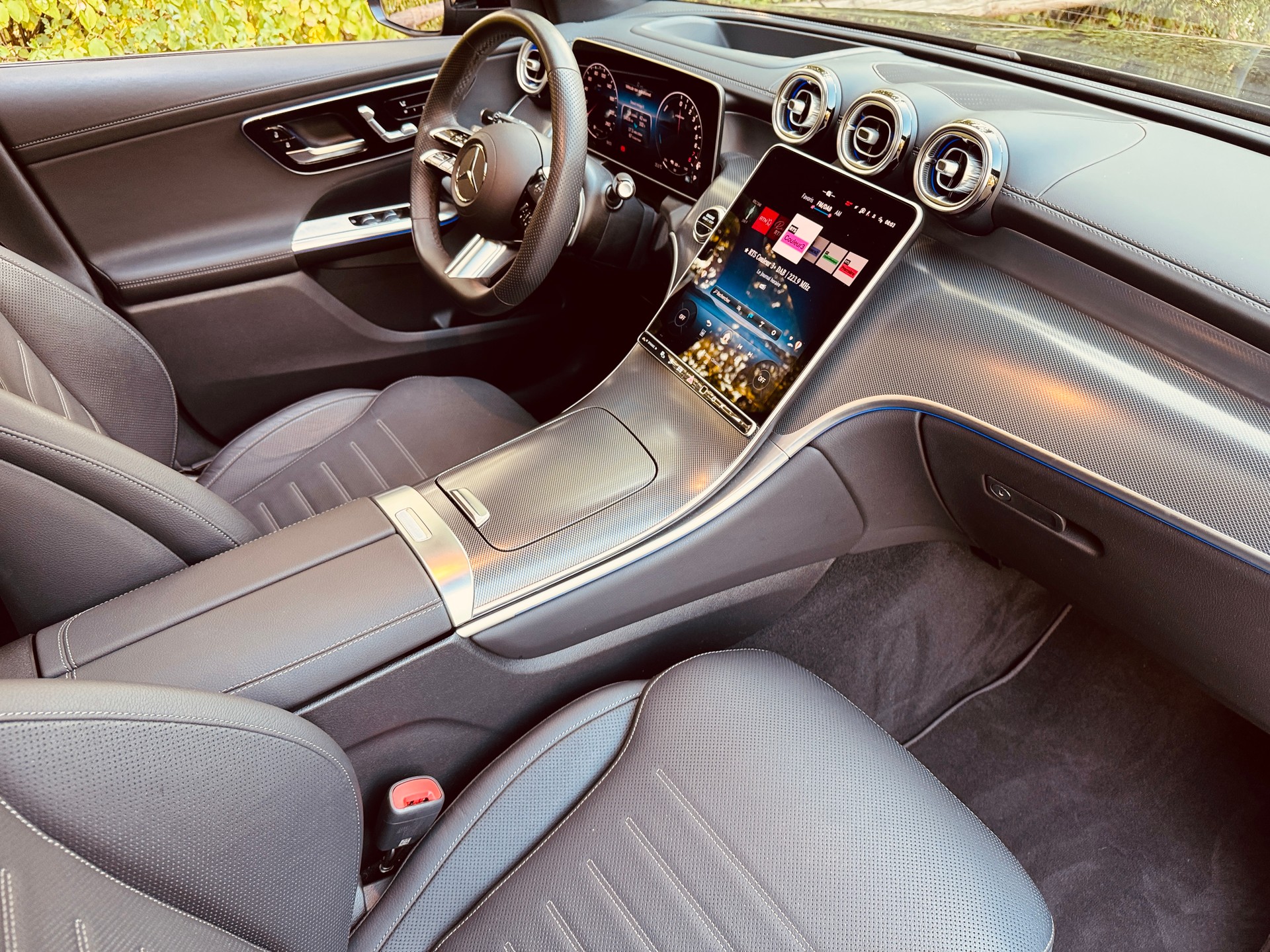 MERCEDES-BENZ GLC 300 e 4Matic EQ Star 9G-Tronic-image-5