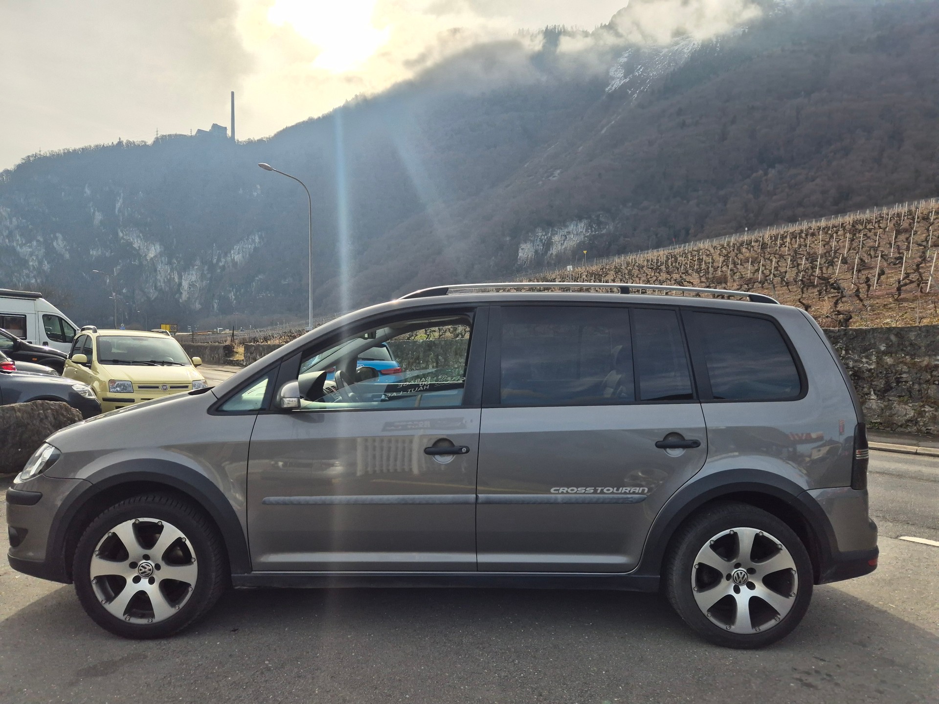 VW CrossTouran 1.4 TSI-image-9