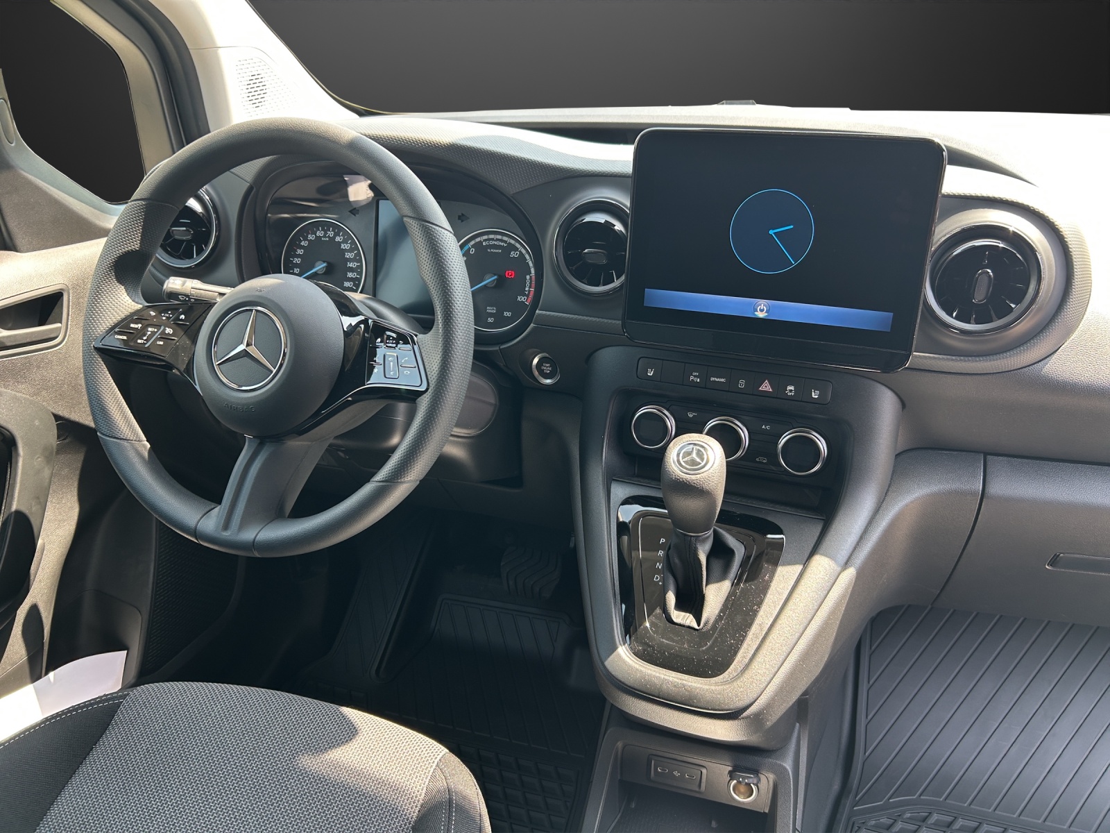 MERCEDES-BENZ eCitan 45kWh Base Lang-image-8