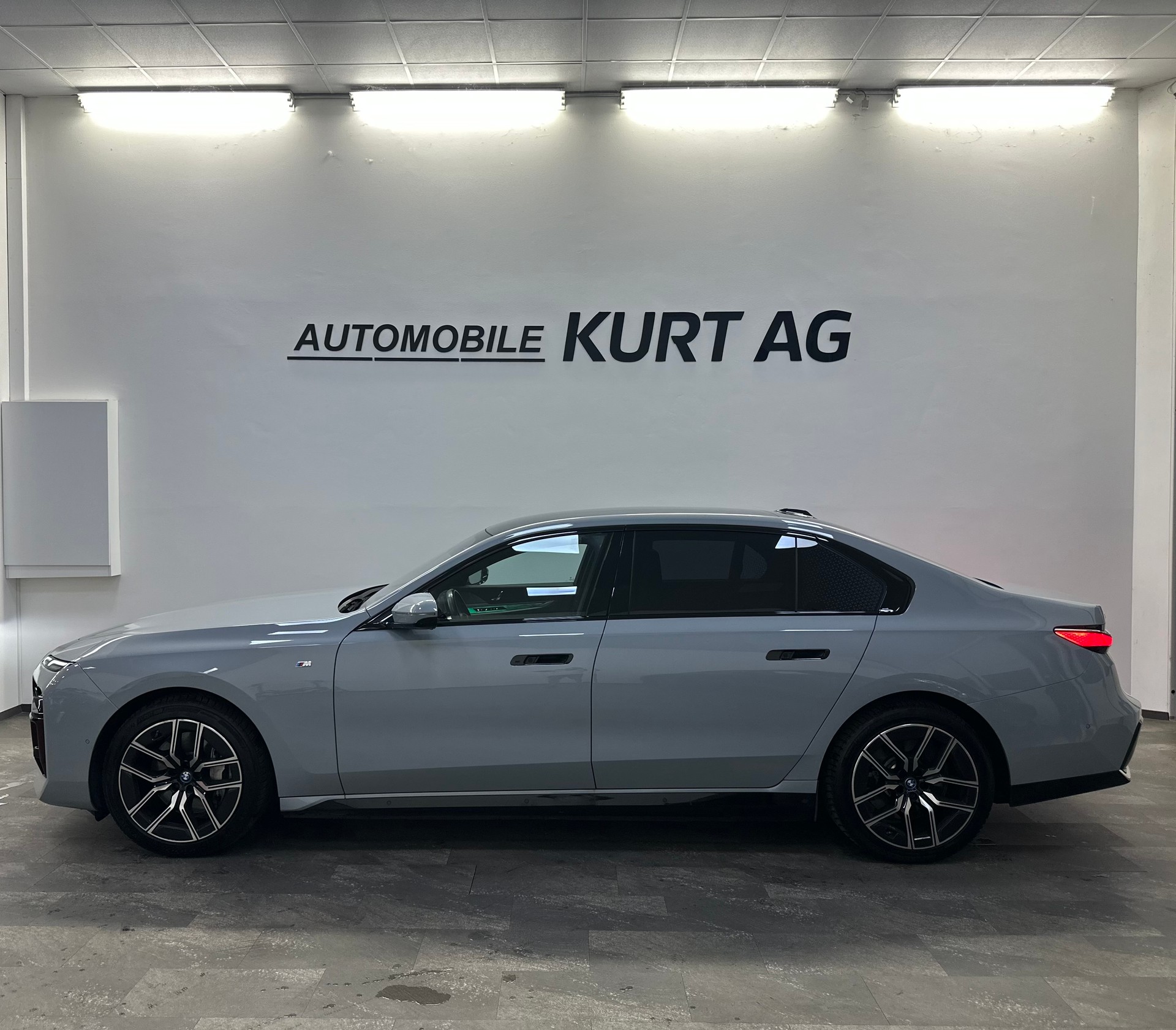 BMW i7 xDrive 60 M Sport-image-2