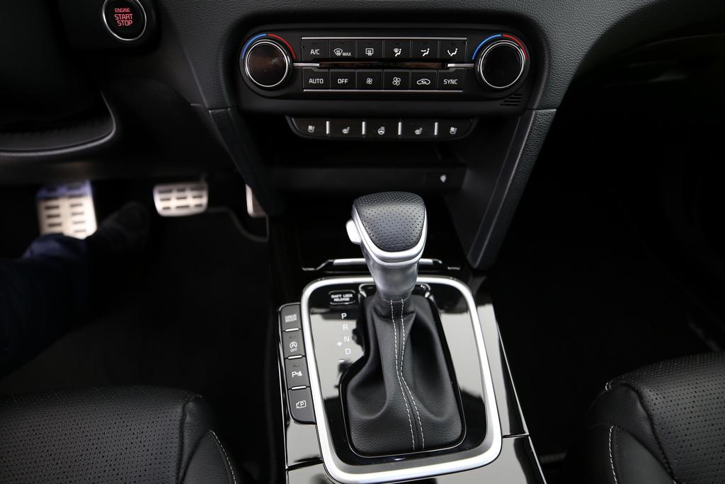 KIA Ceed SW 1.5 T-GDi MHEV GT-Line-image-5