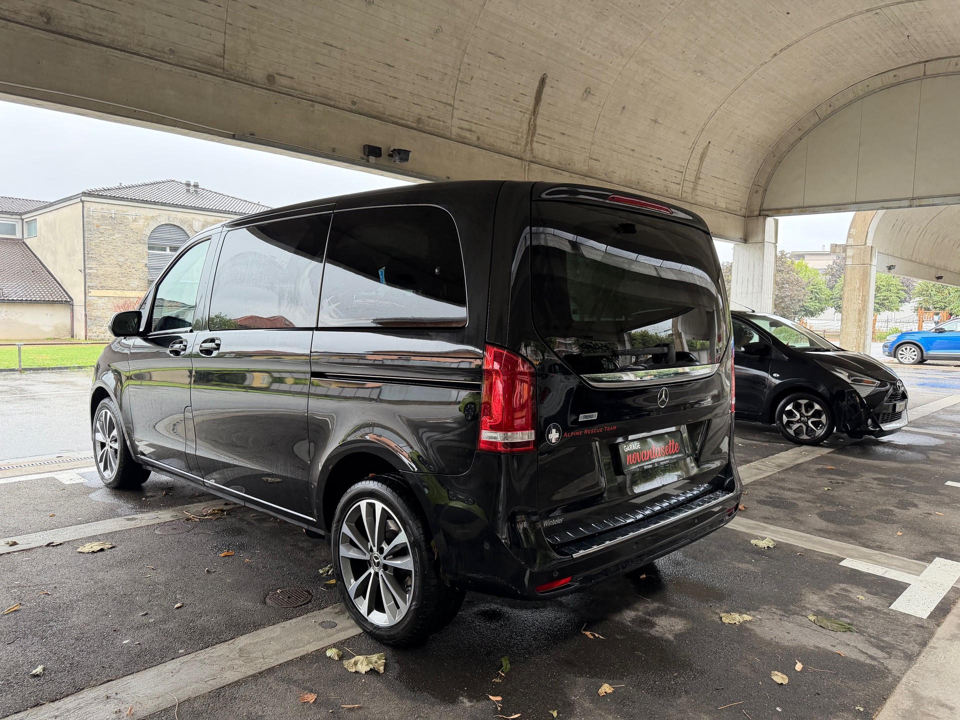 MERCEDES-BENZ V 250 d kompakt 4Matic 9G-Tronic-image-3