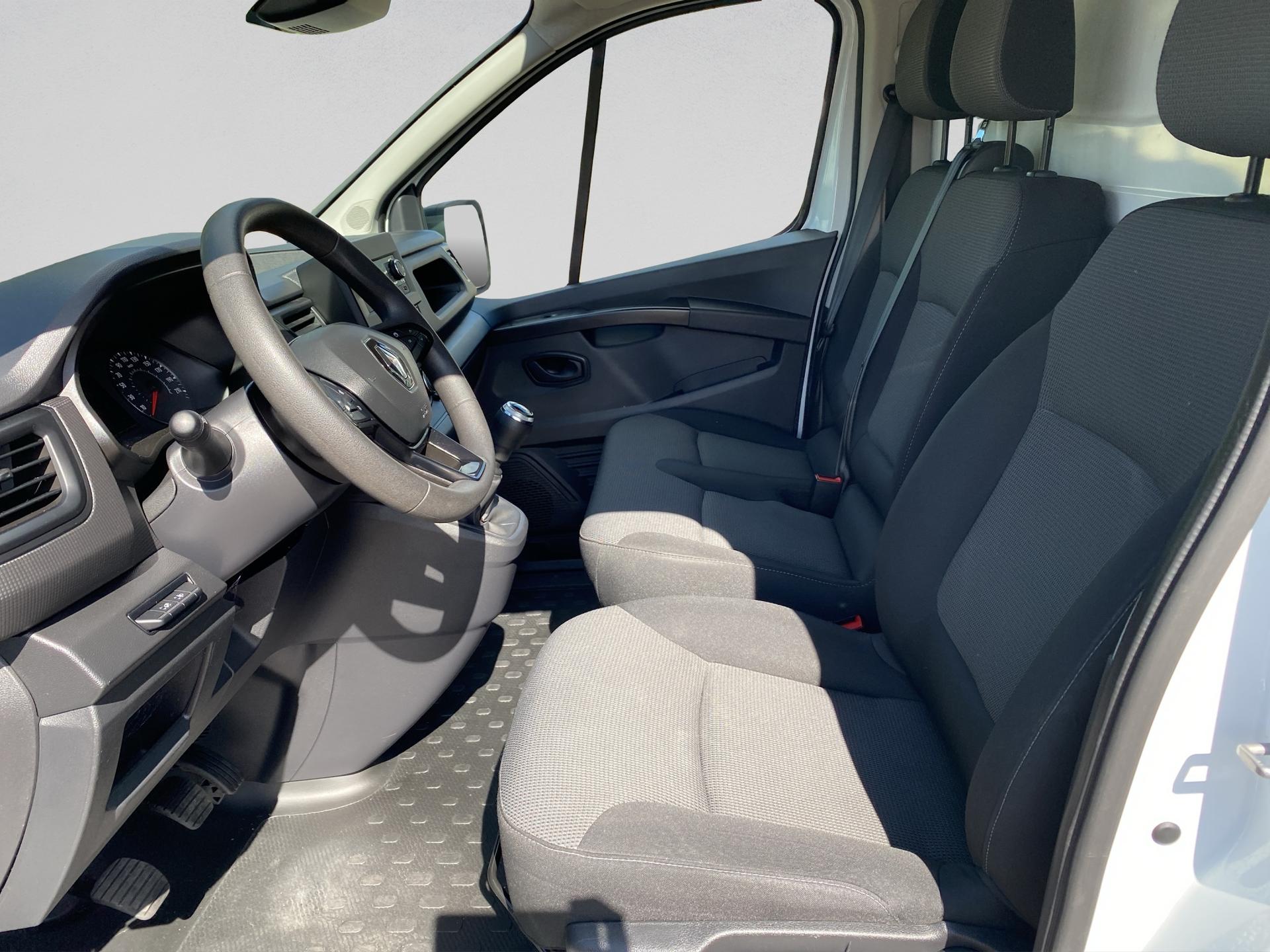 RENAULT Trafic 2.0 Blue dCi 130 Advance L1H1 EN-image-8