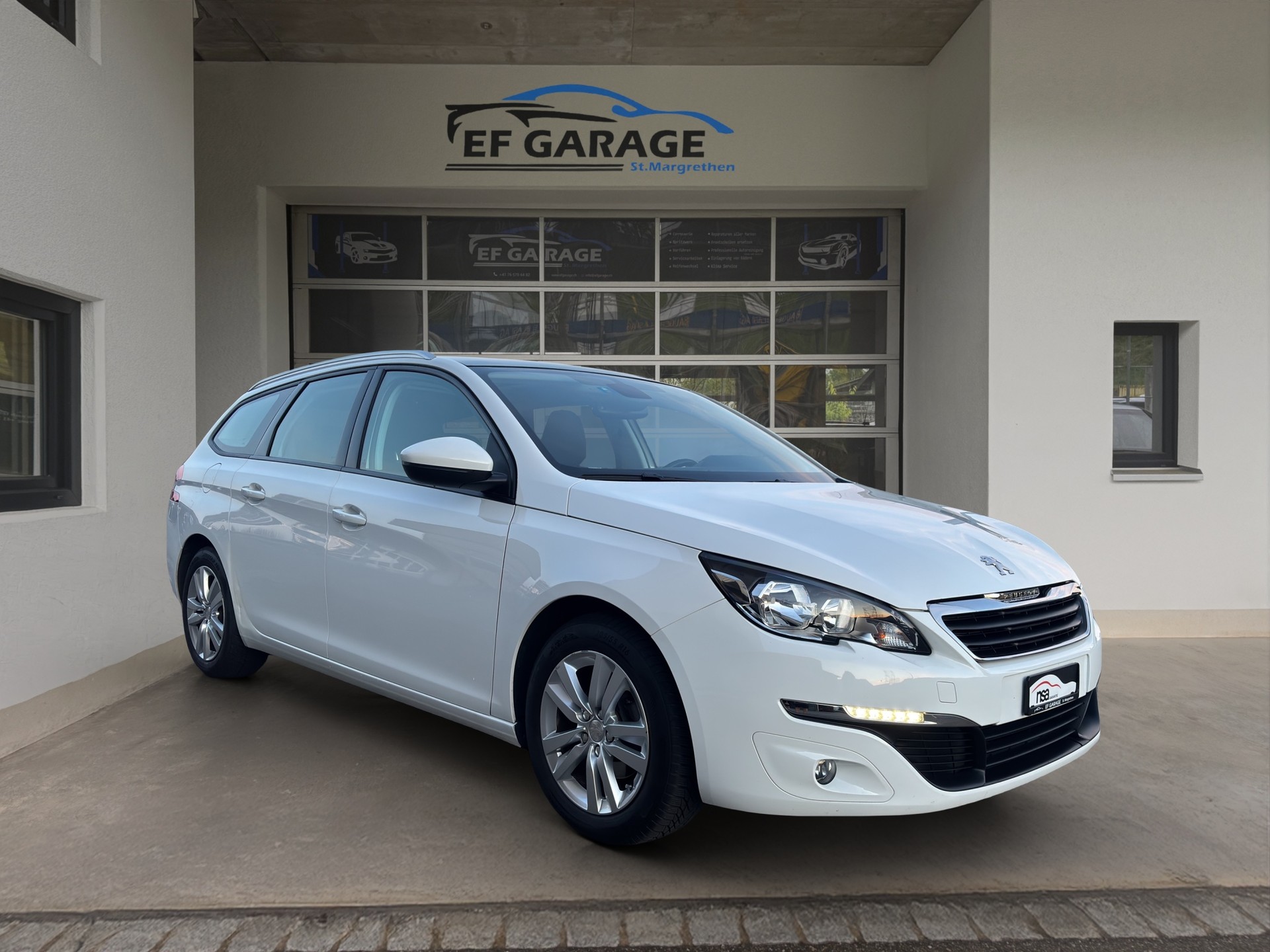 PEUGEOT 308 SW 1.6 BlueHDI Active Automatic-image-2