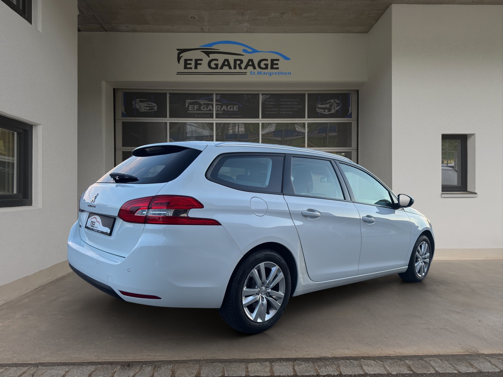 PEUGEOT 308 SW 1.6 BlueHDI Active Automatic-image-4