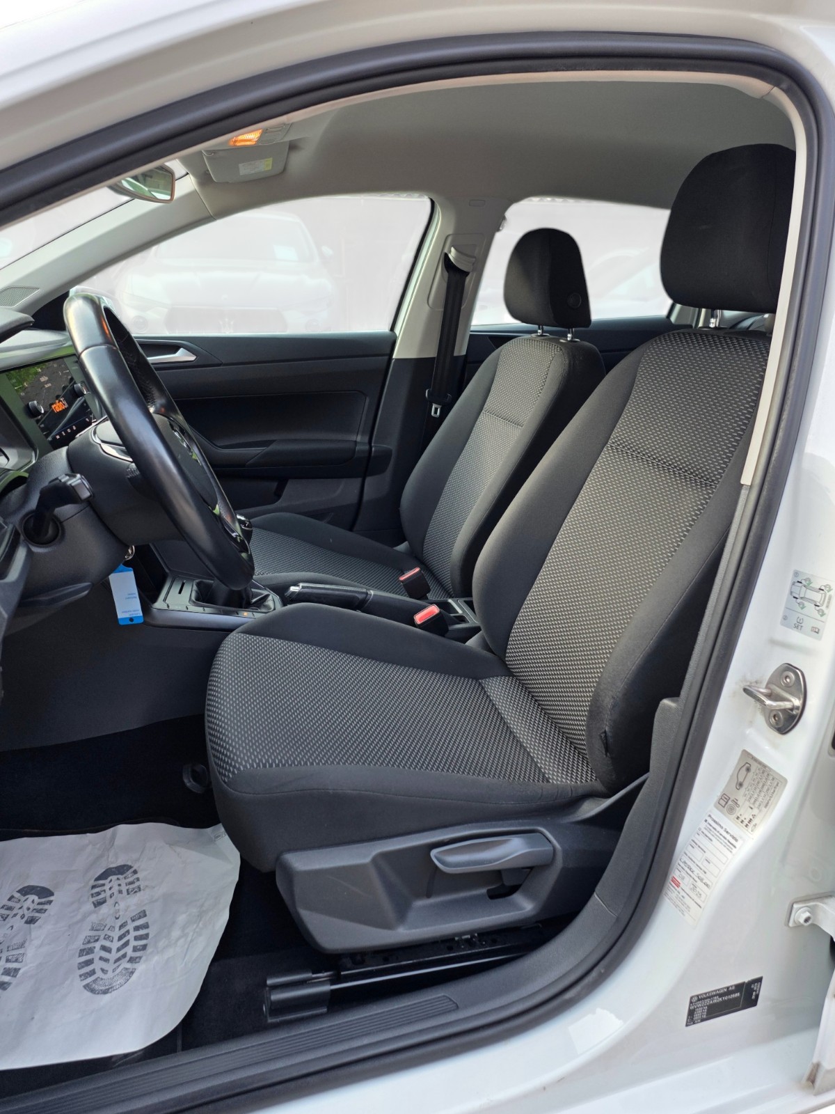 VW Polo 1.0 BMT Trendline-image-11