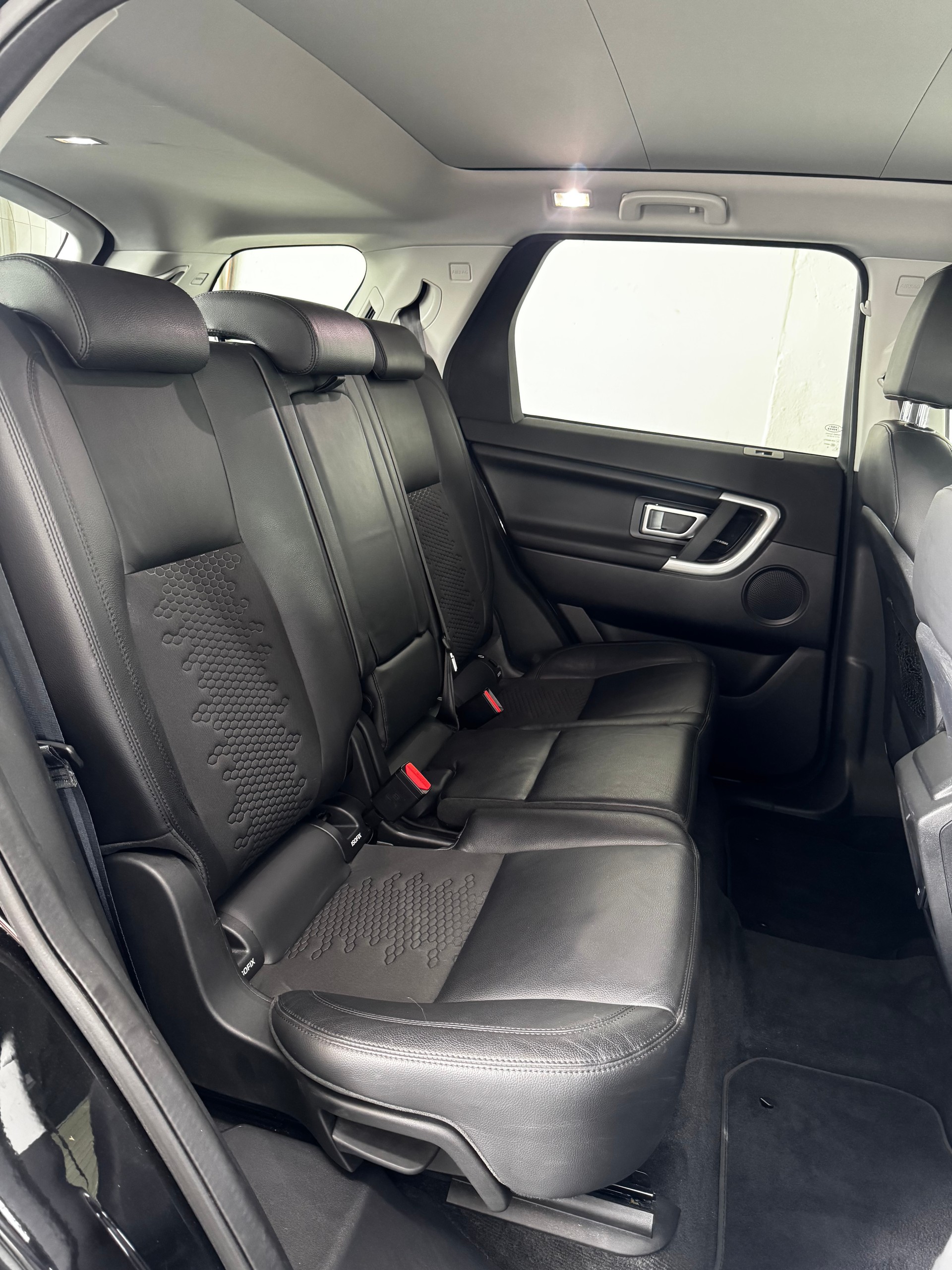 LAND ROVER Discovery Sport 2.0 Si4 Pure AT9-image-22