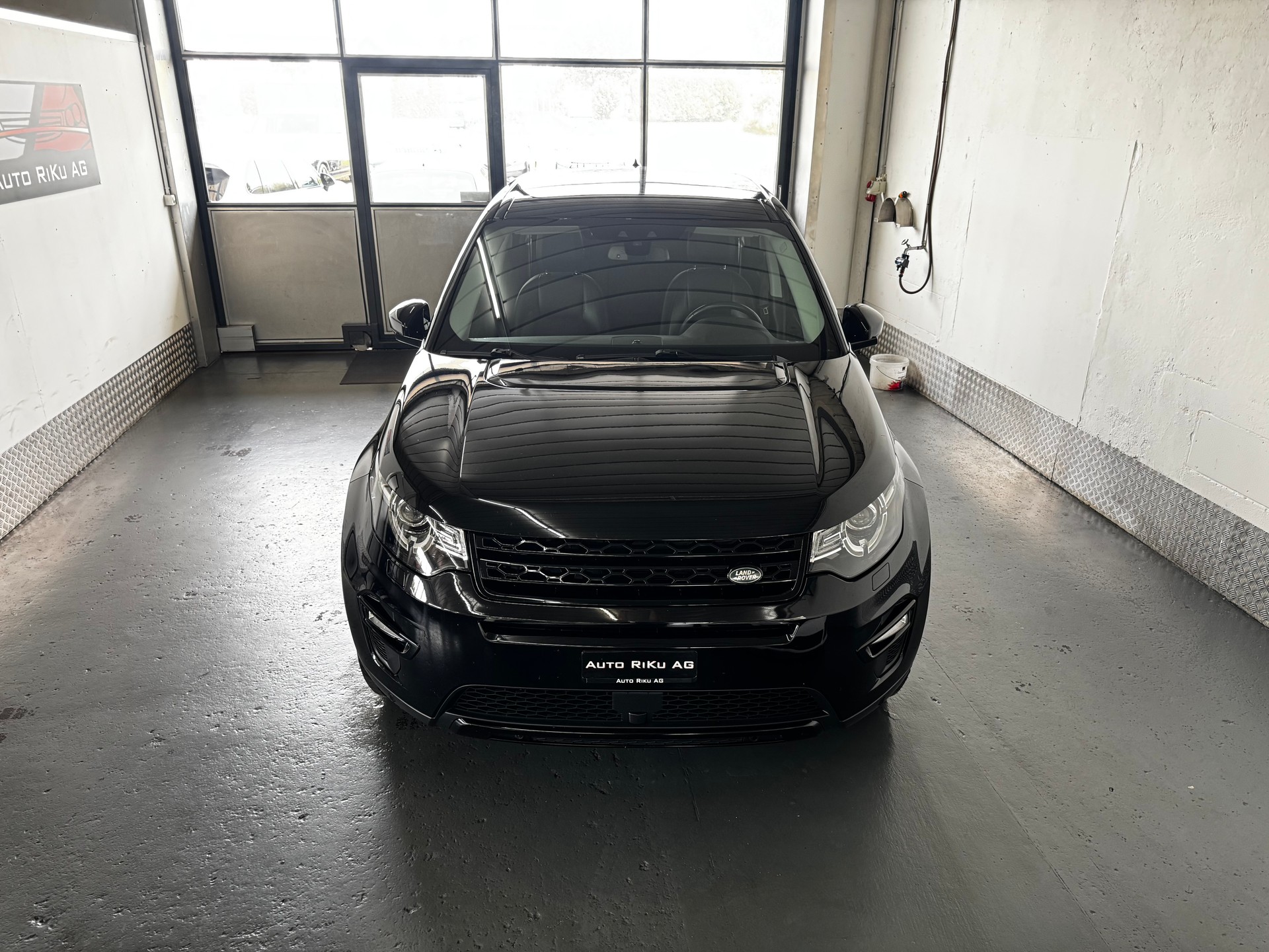 LAND ROVER Discovery Sport 2.0 Si4 Pure AT9-showroom-element-2