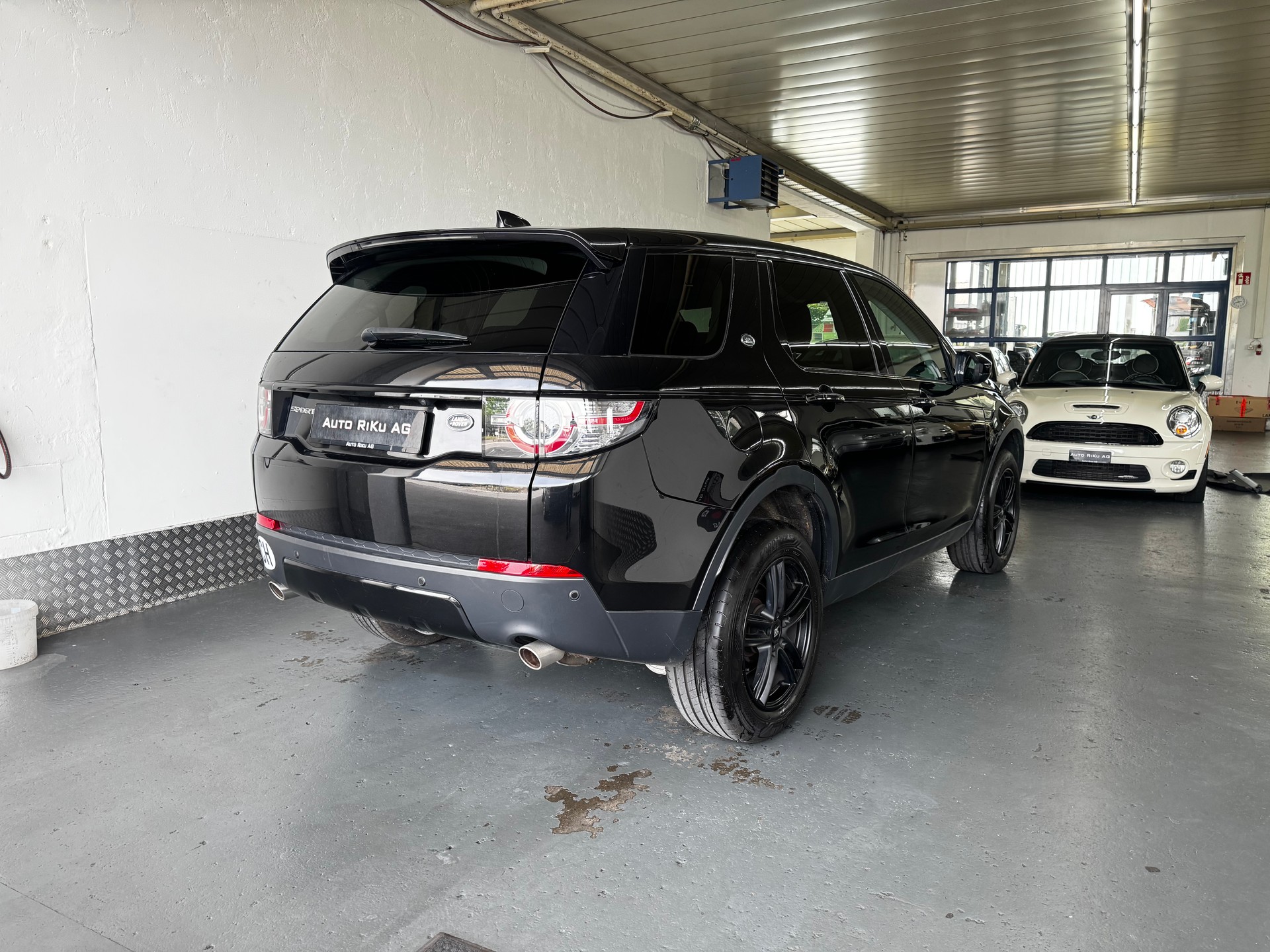 LAND ROVER Discovery Sport 2.0 Si4 Pure AT9-image-8