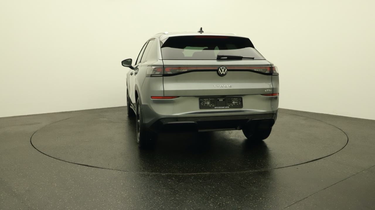 VW T-Roc 1.5 eTSI mHEV R-Line DSG-image-3