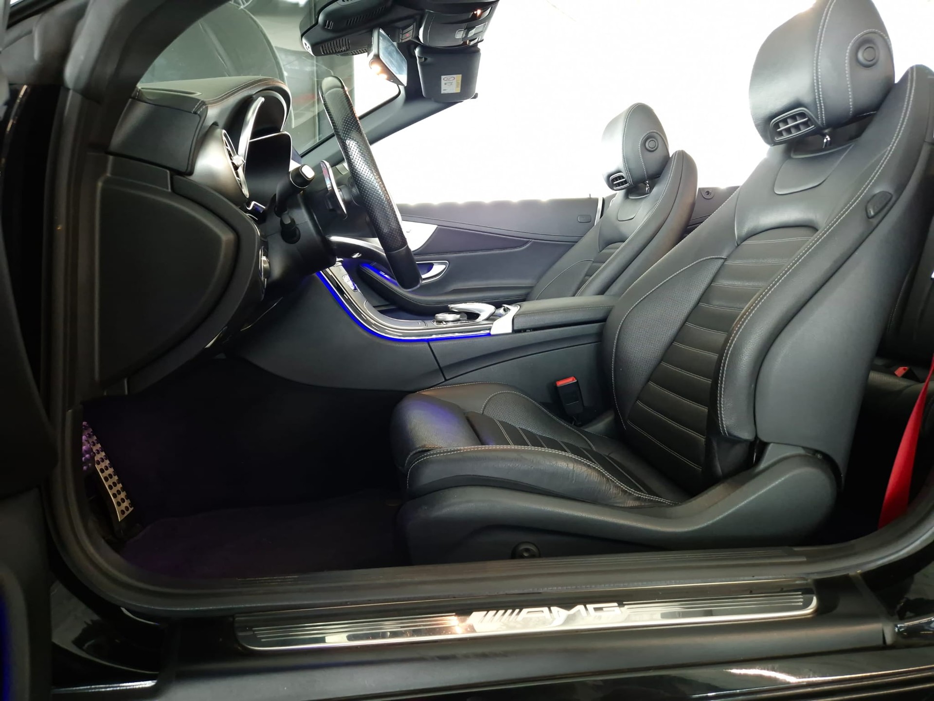 MERCEDES-BENZ C 43 Cabriolet AMG 4Matic 9G-Tronic-image-20