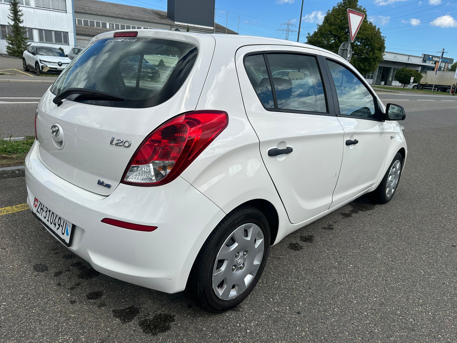 HYUNDAI i20 1.2 Comfort-image-4