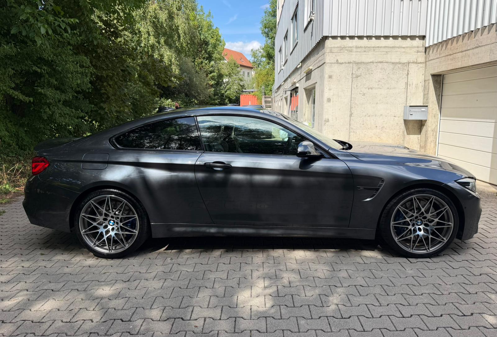 BMW M4 Coupé Competition DKG-image-5