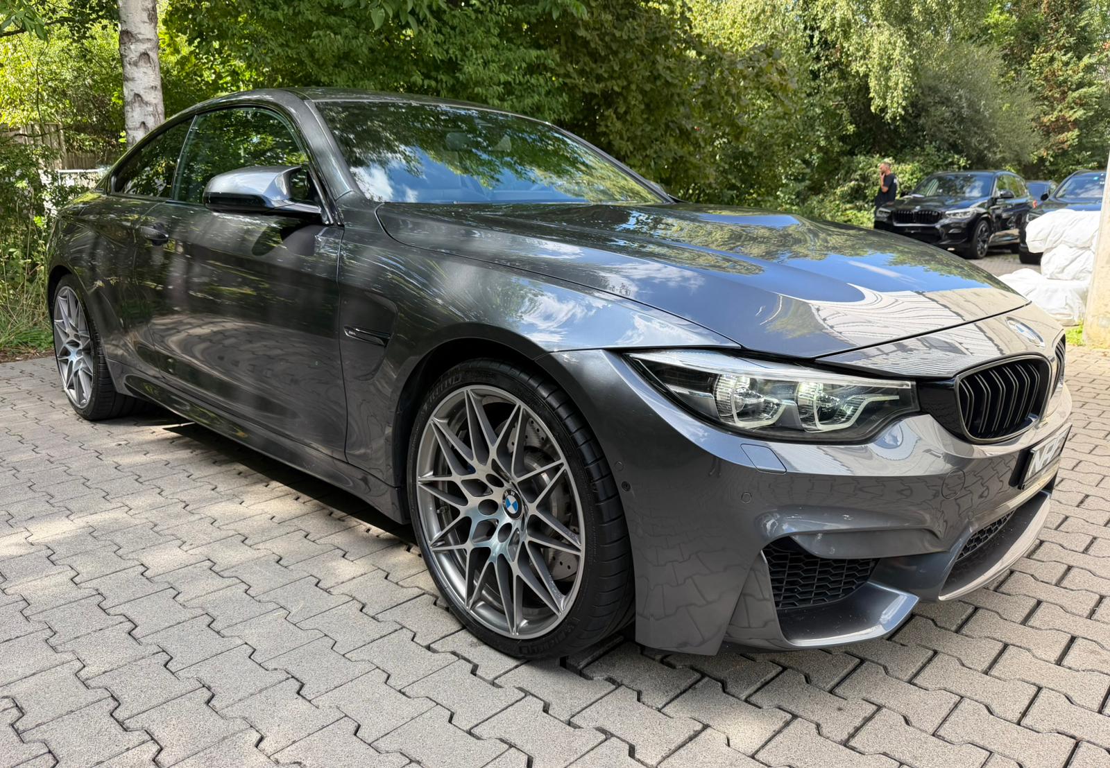 BMW M4 Coupé Competition DKG-image-6