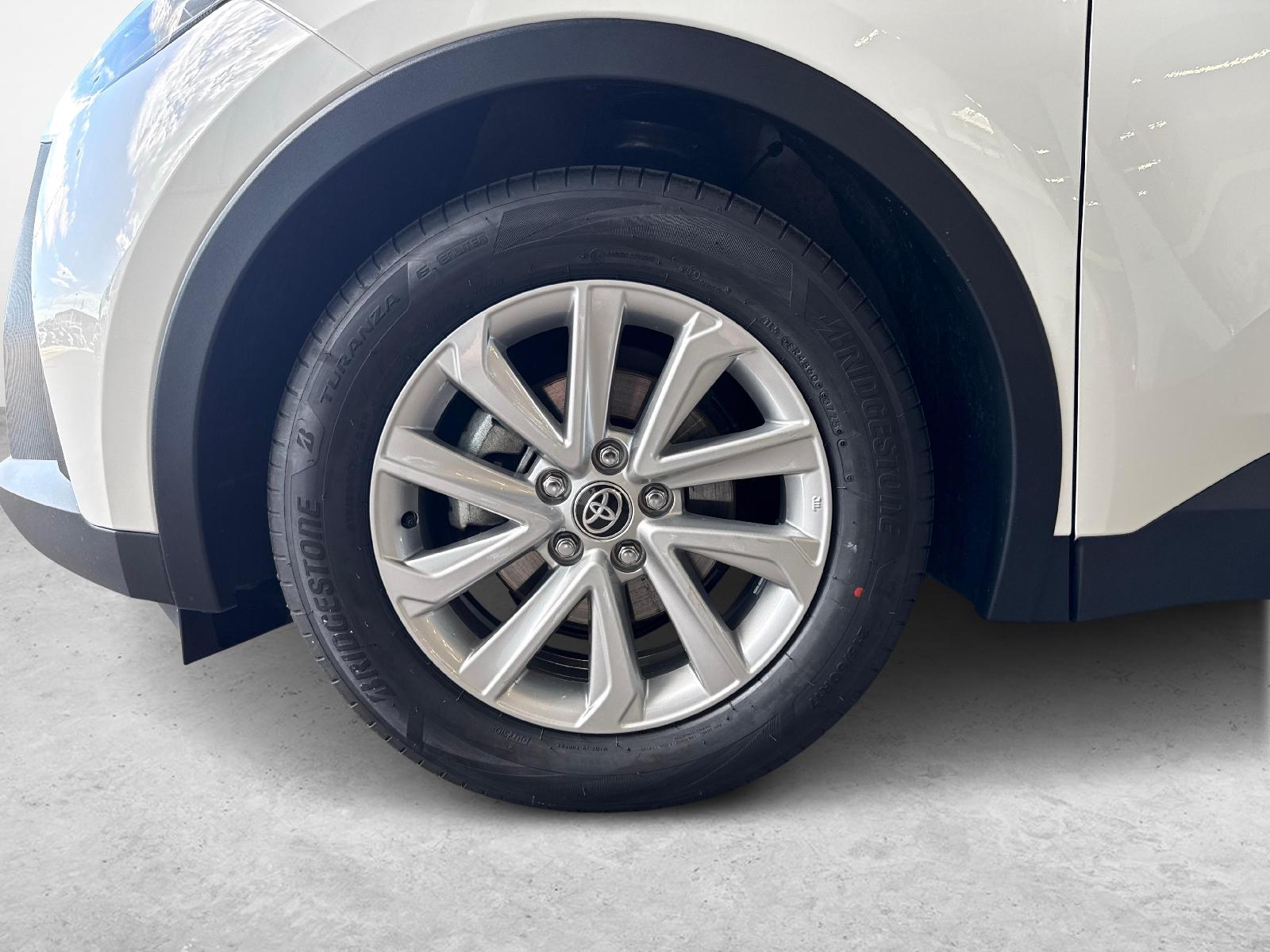 TOYOTA C-HR 1.8 HEV Comfort-image-12