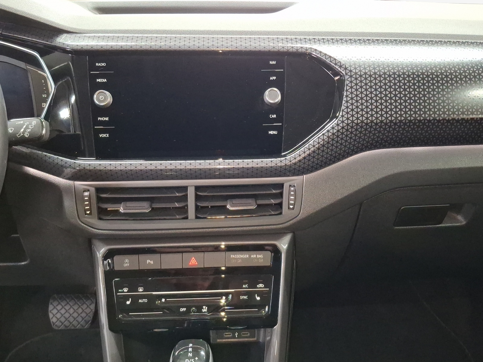 VW T-Cross 1.0 TSI Style DSG-image-10