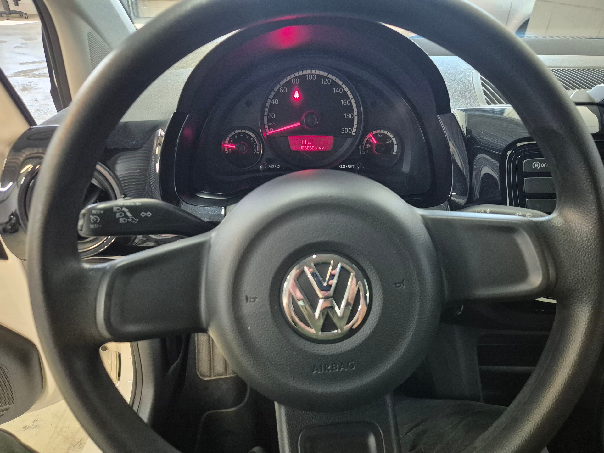 VW Up 1.0 BMT move up-image-7