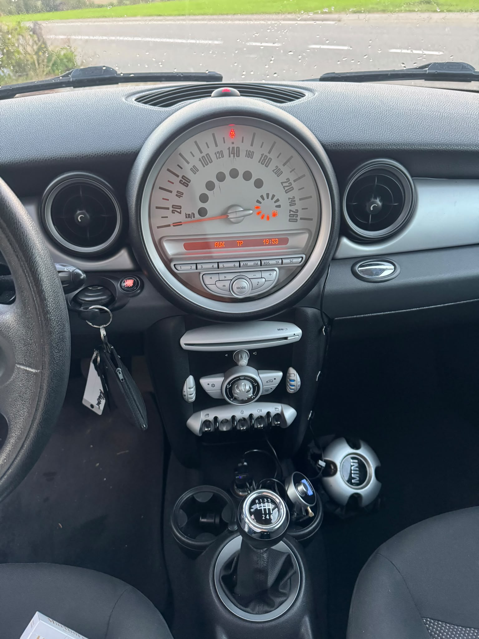 MINI One-image-13