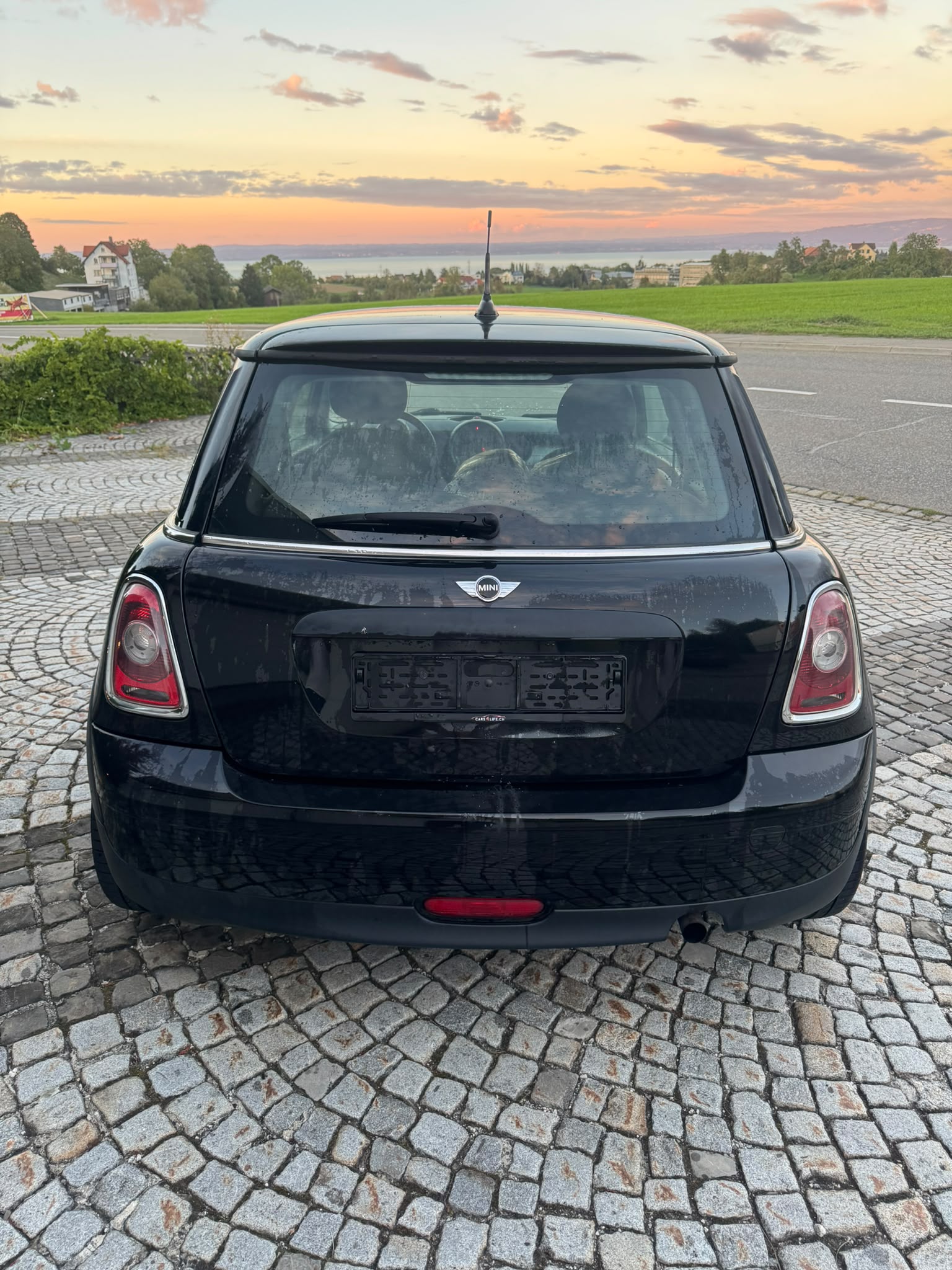 MINI One-image-5