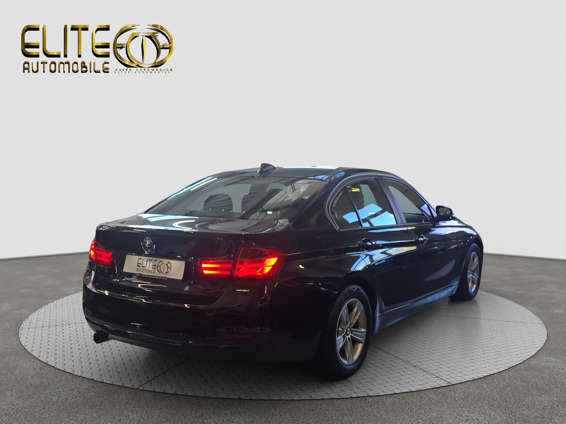 BMW 320i xDrive Steptronic-image-7