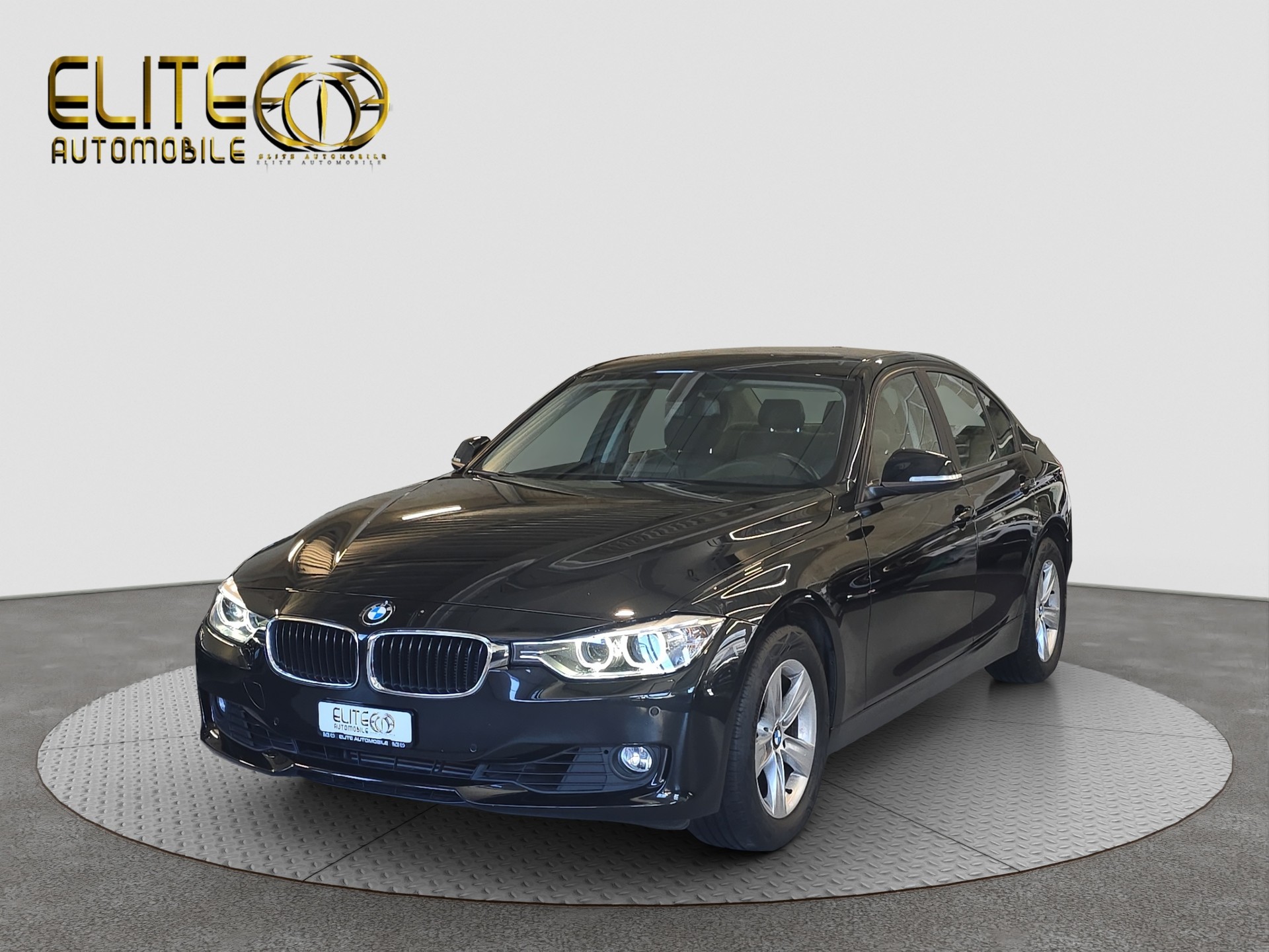 BMW 320i xDrive Steptronic-image-2